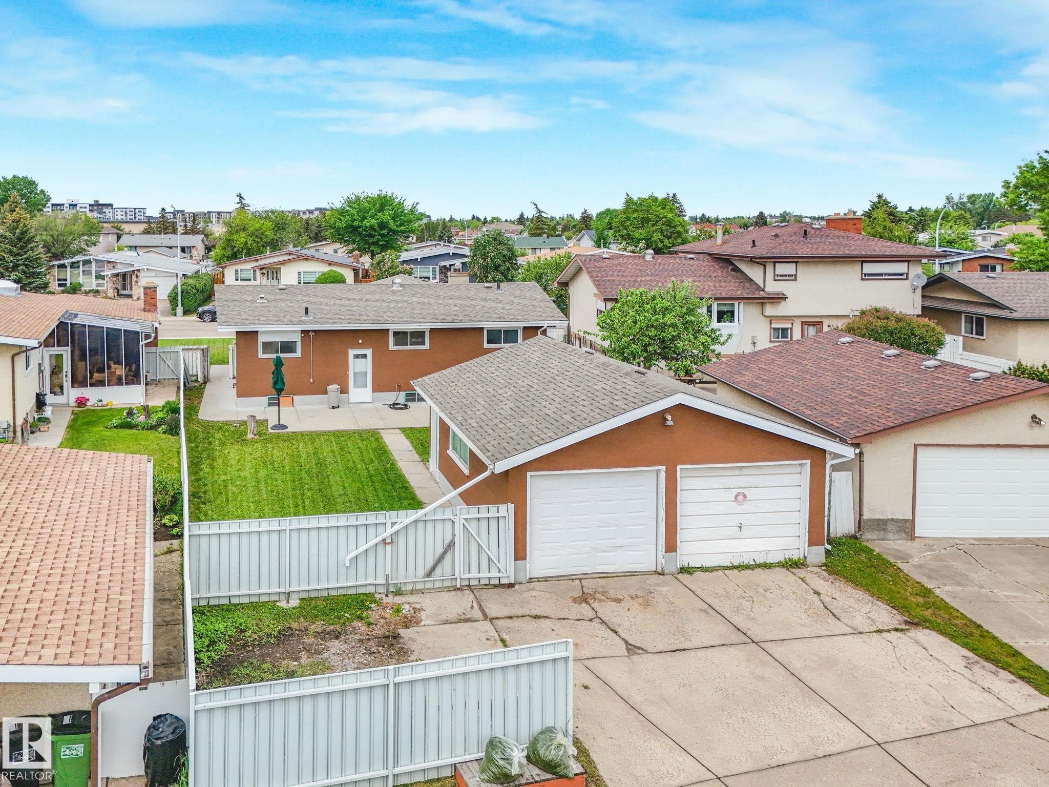 13807 92 Street Nw, Edmonton, AB