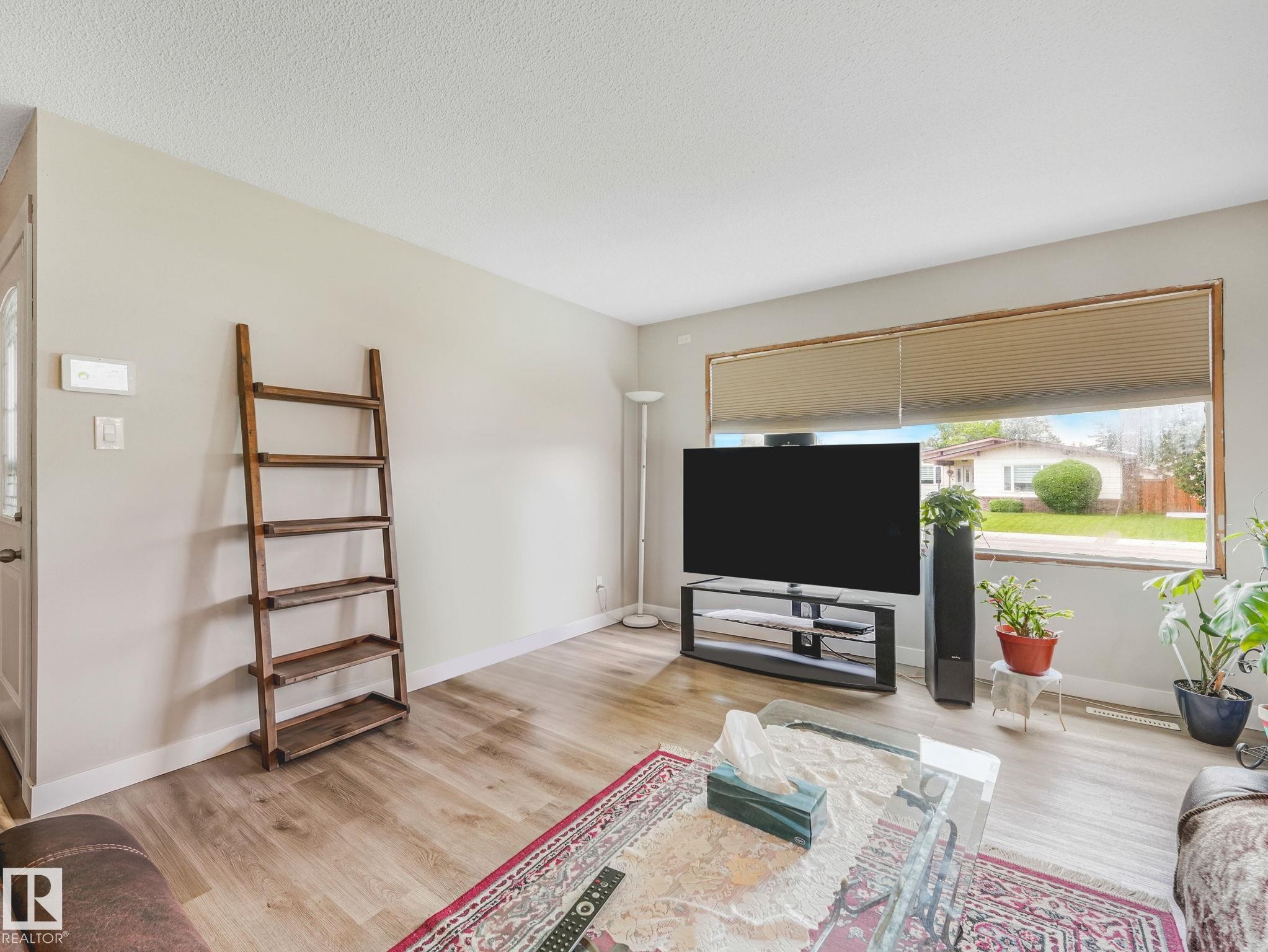 13807 92 Street Nw, Edmonton, AB
