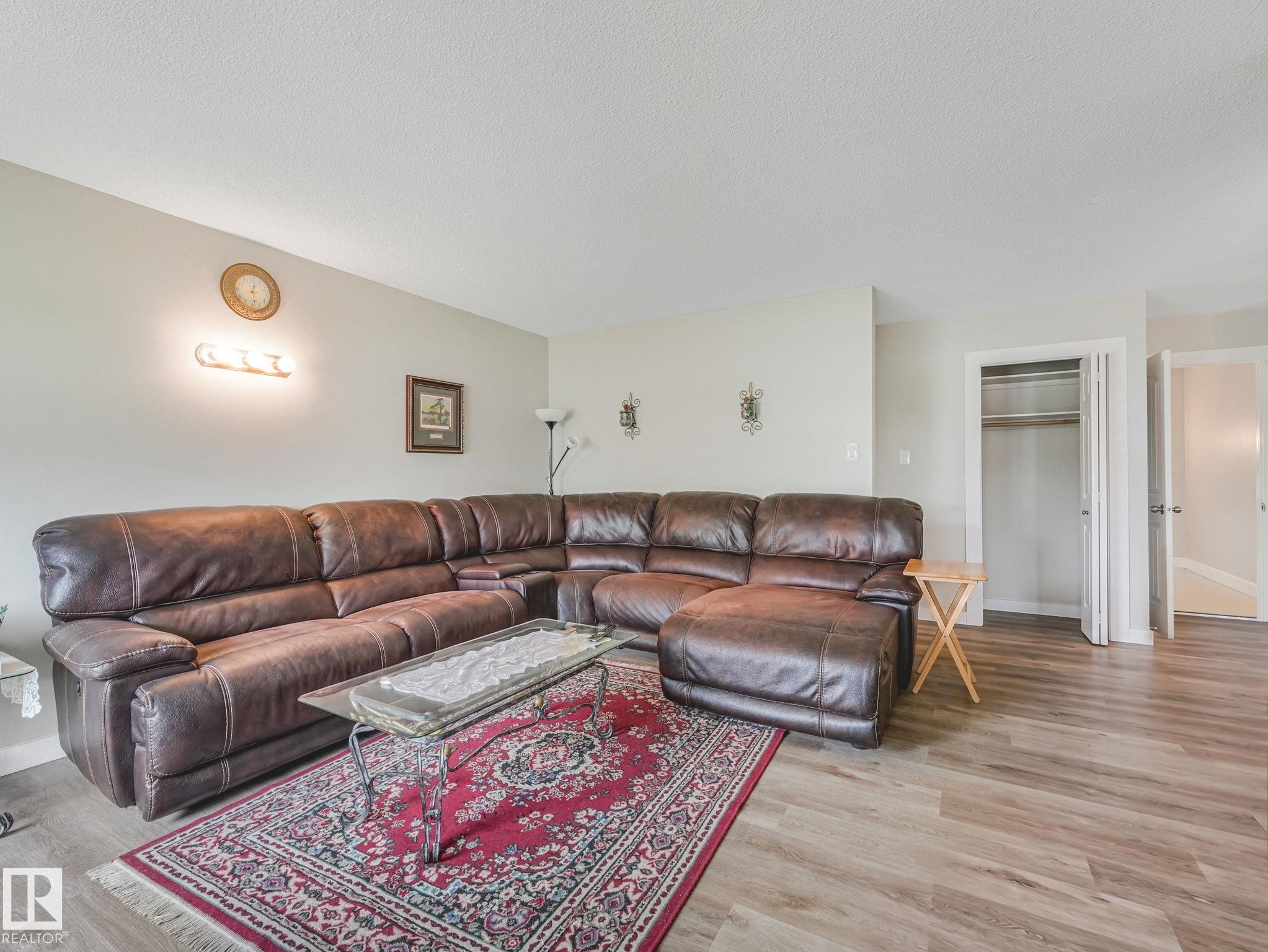 13807 92 Street Nw, Edmonton, AB