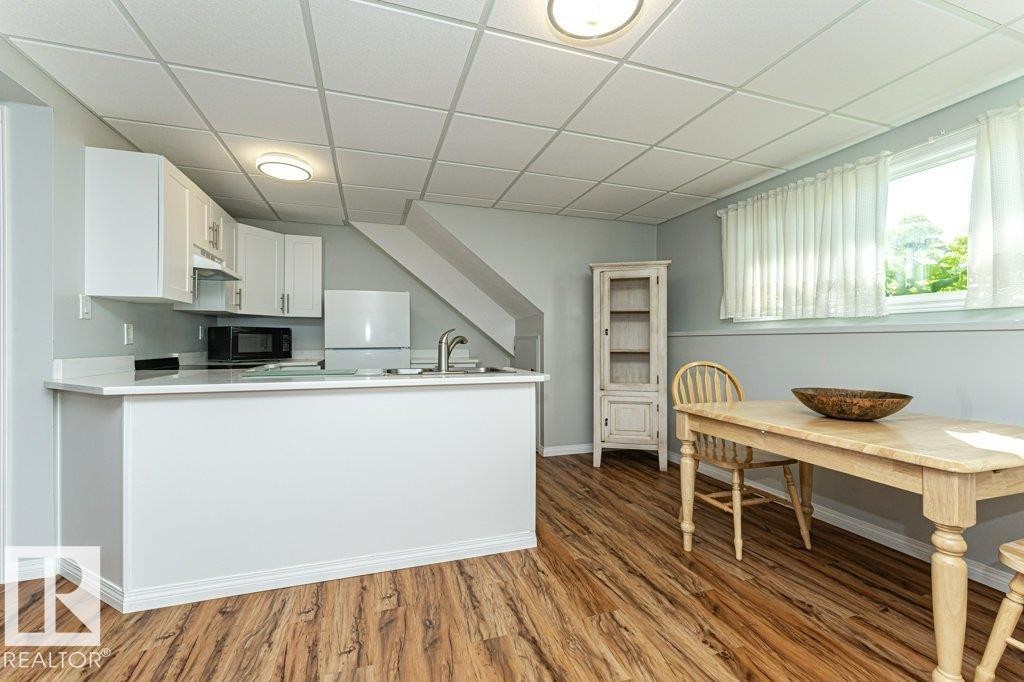 5924 11 Avenue Nw, Edmonton, AB