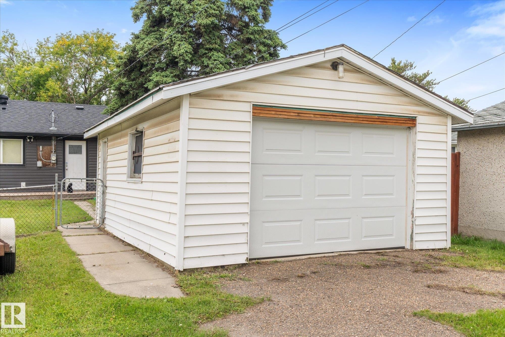 10945 164 Street Nw, Edmonton, AB