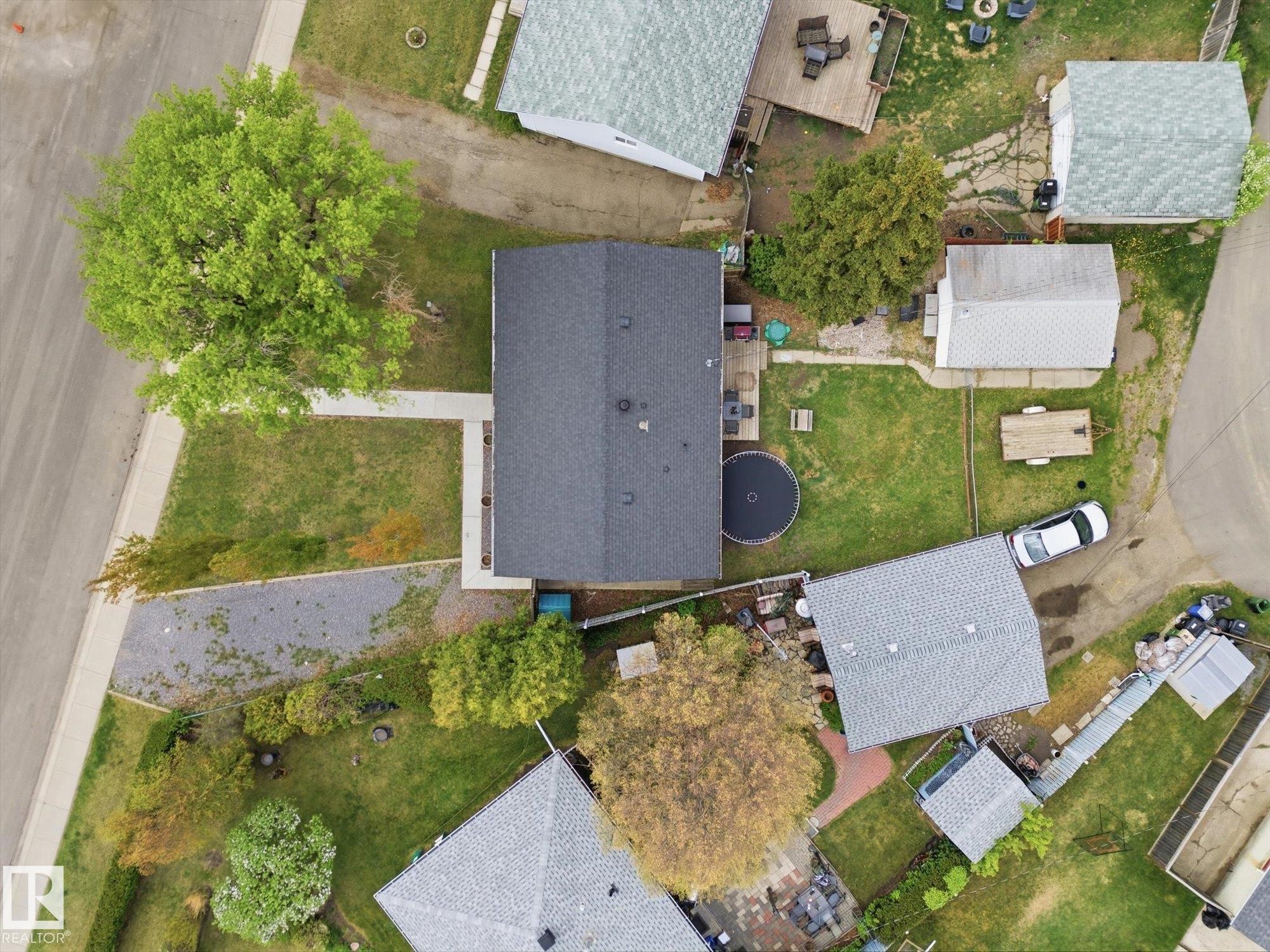 10945 164 Street Nw, Edmonton, AB