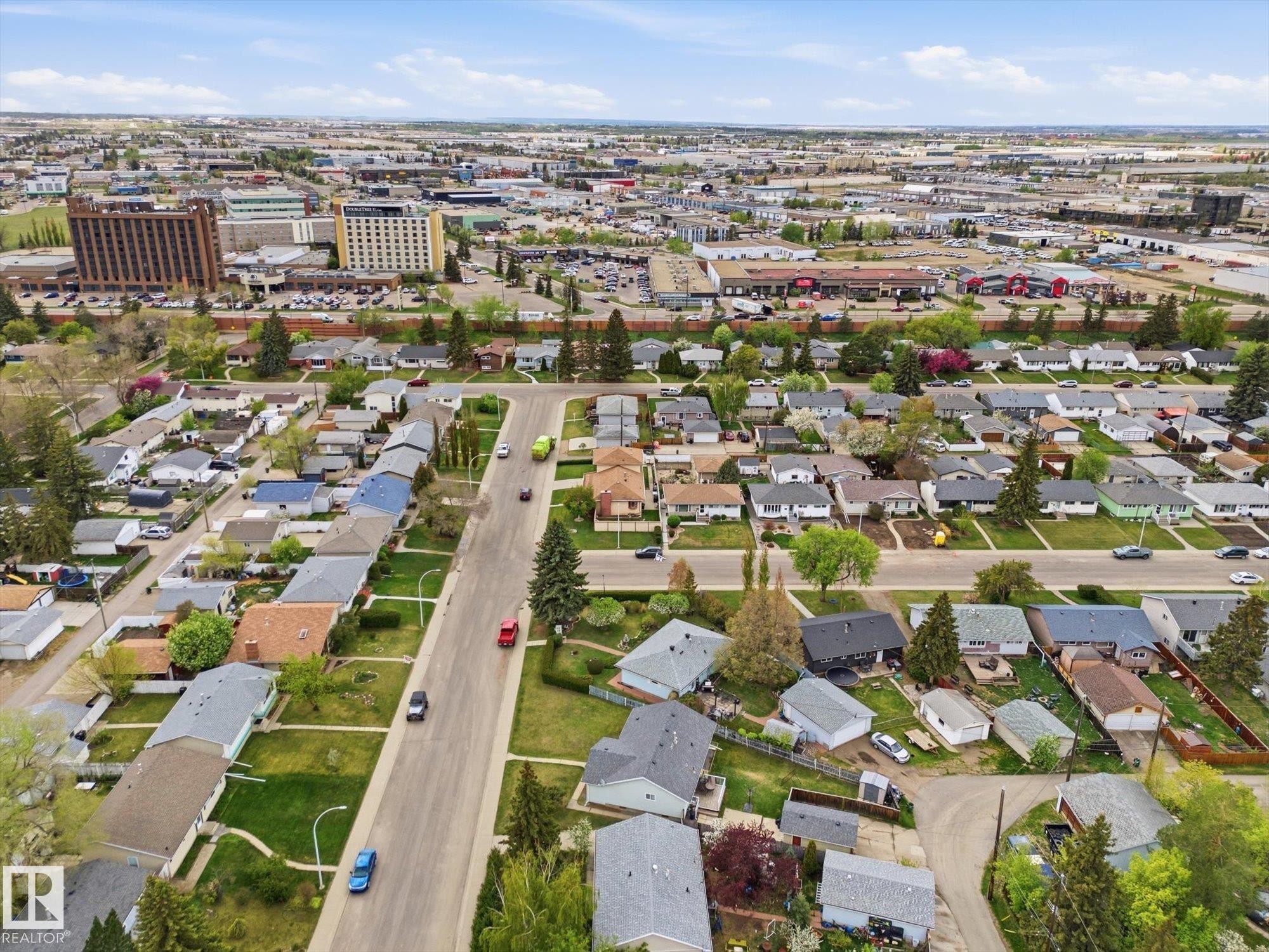 10945 164 Street Nw, Edmonton, AB