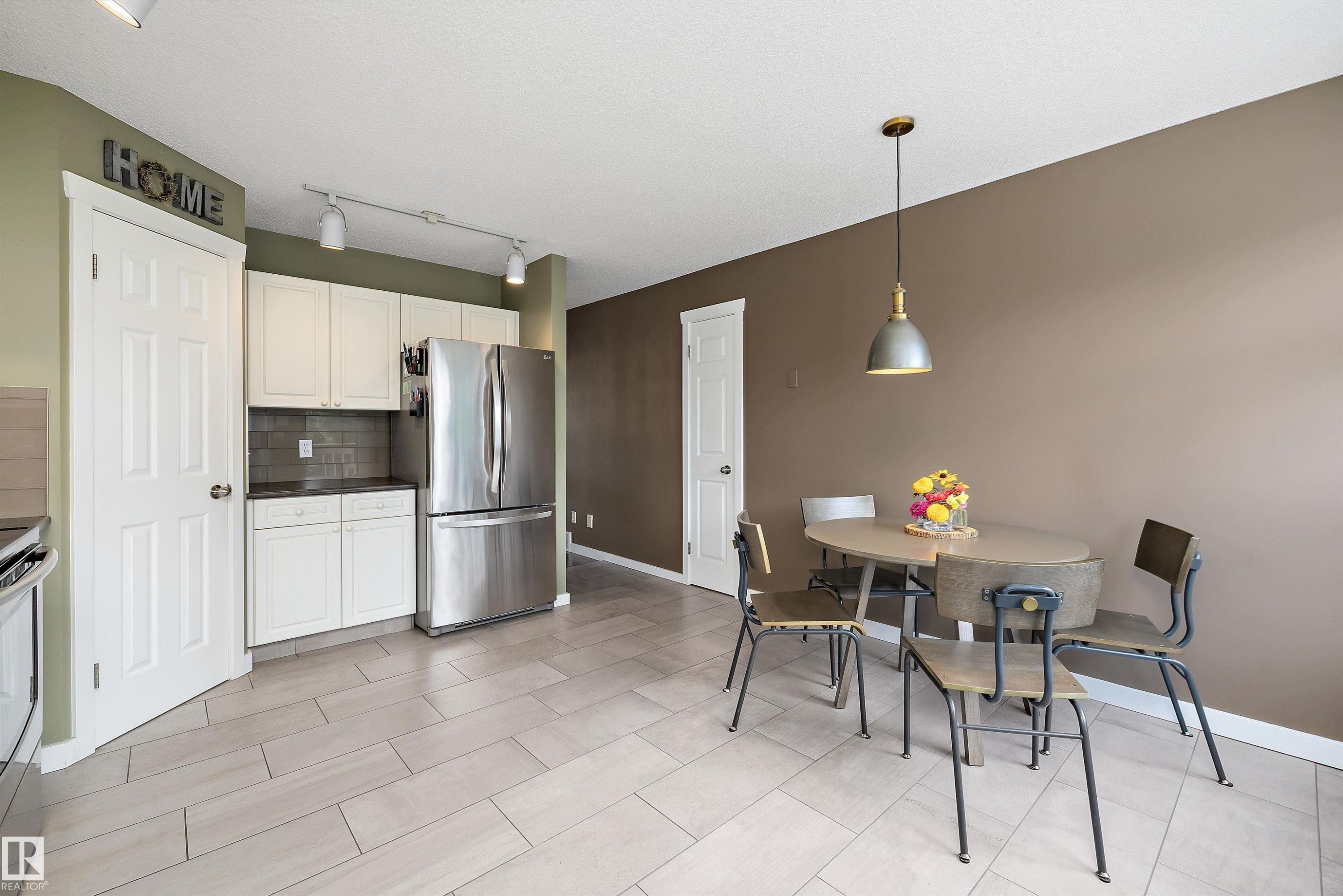 17226 113A Street Nw, Edmonton, AB