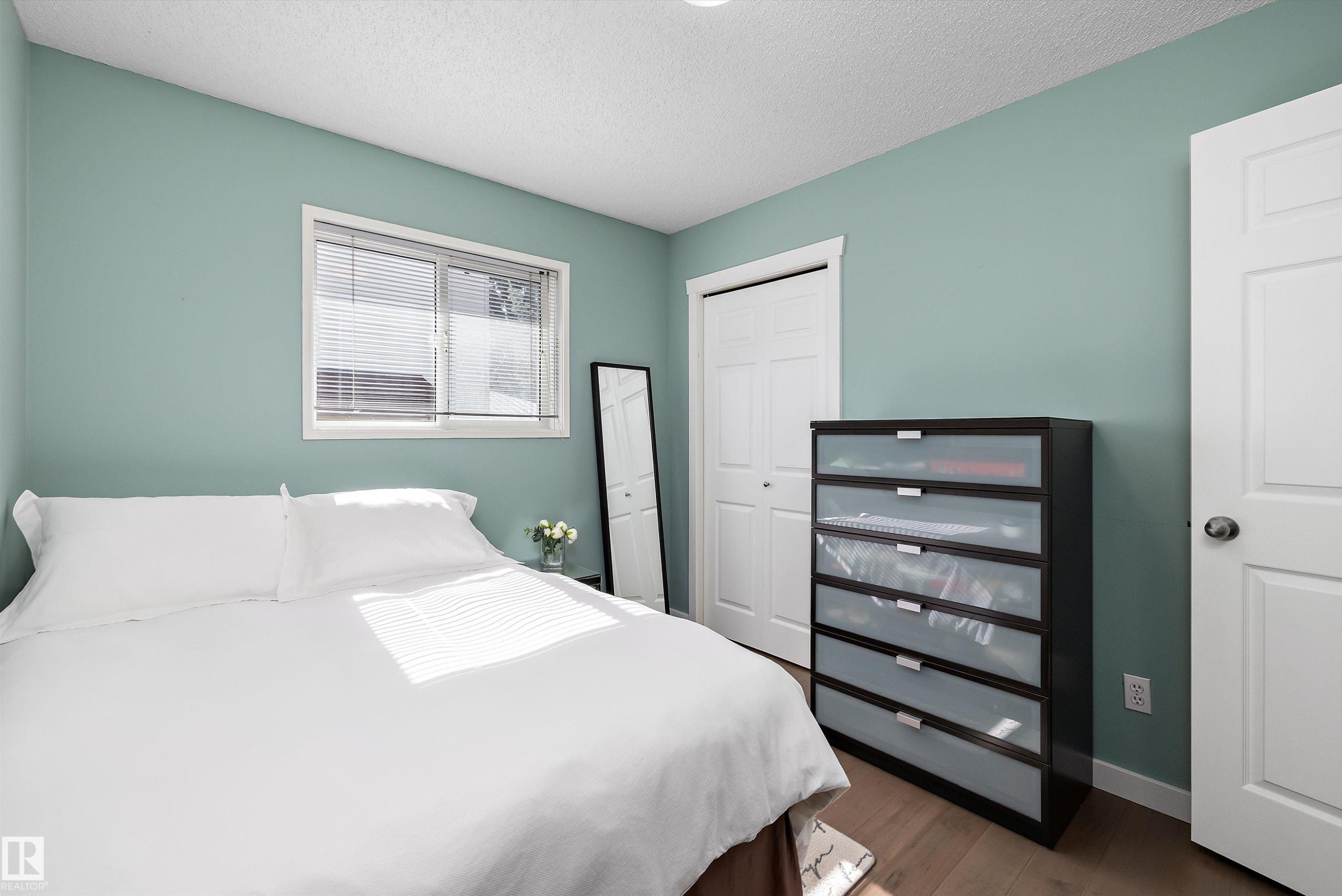 17226 113A Street Nw, Edmonton, AB