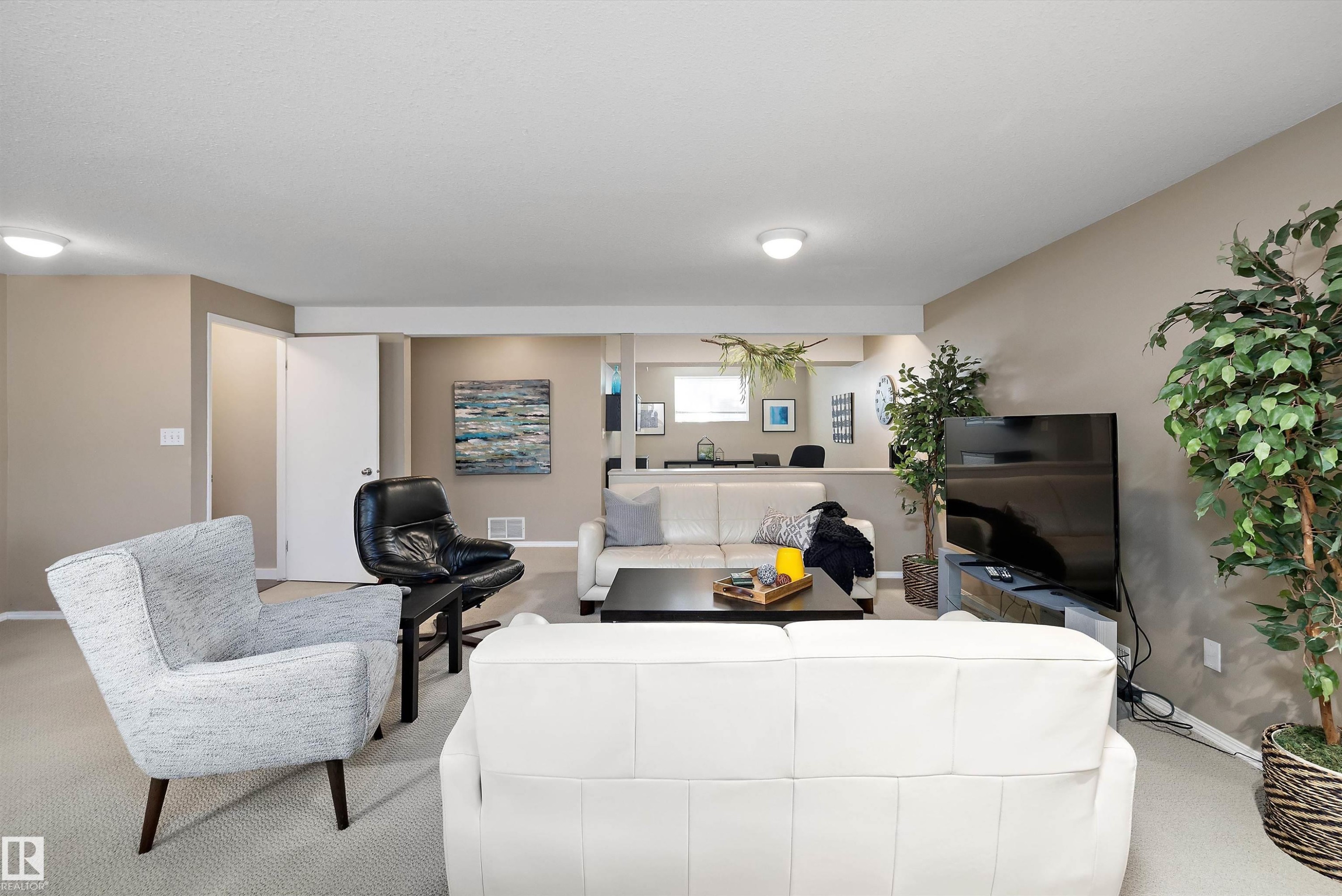 17226 113A Street Nw, Edmonton, AB