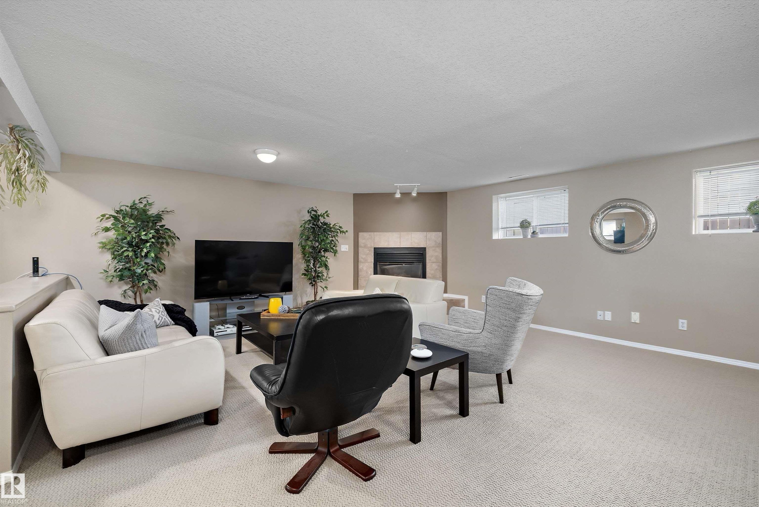 17226 113A Street Nw, Edmonton, AB