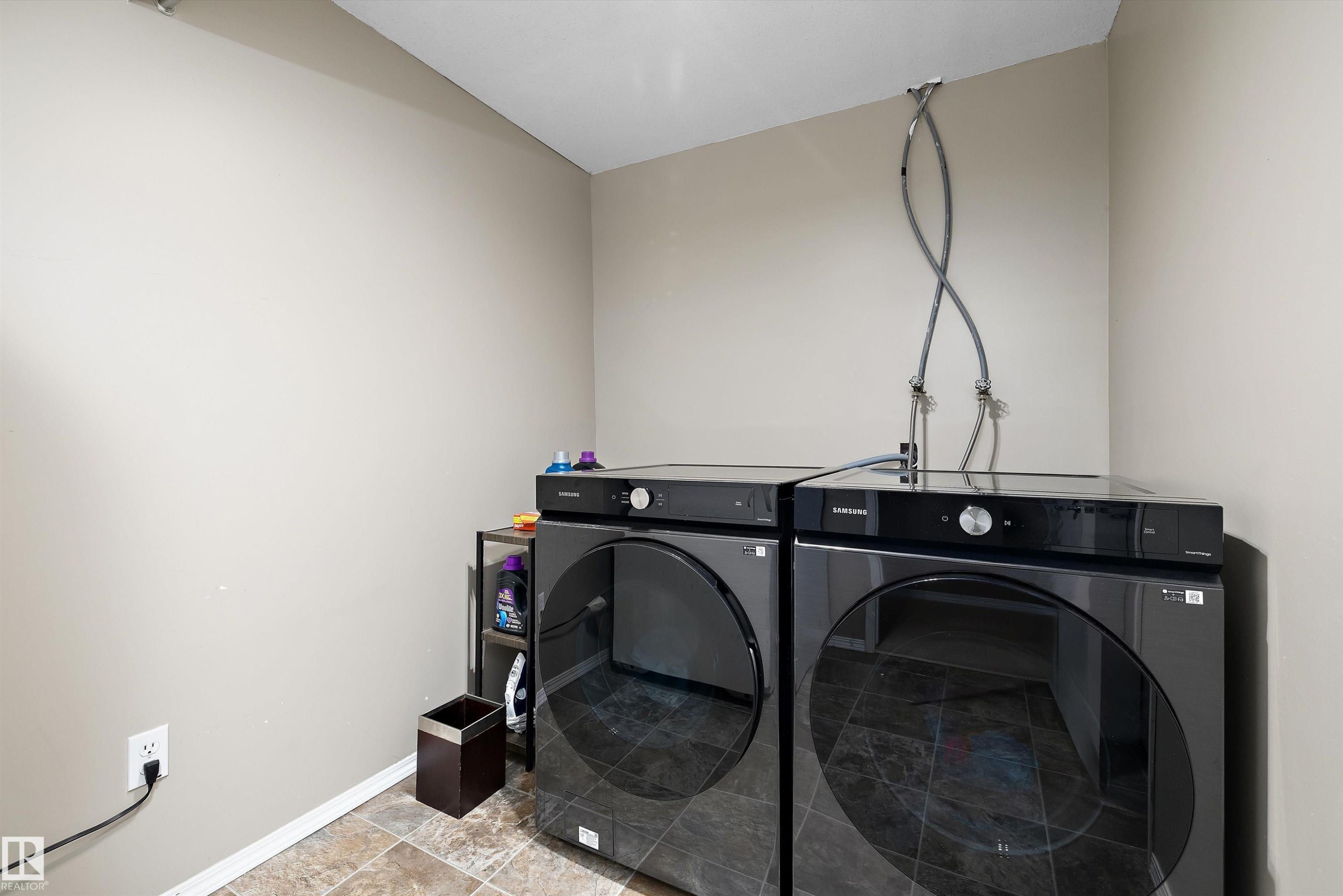 17226 113A Street Nw, Edmonton, AB