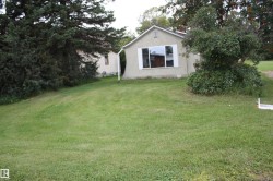 5124 49 street  Waskatenau, AB T0A 3P0