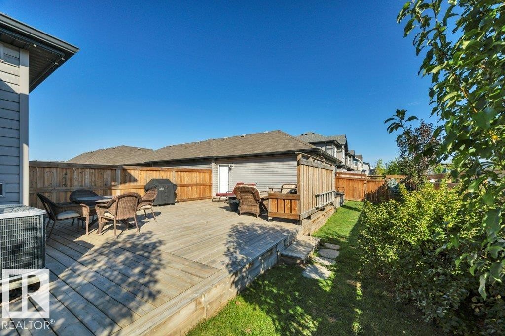 160 Desrochers Gate Sw, Edmonton, AB