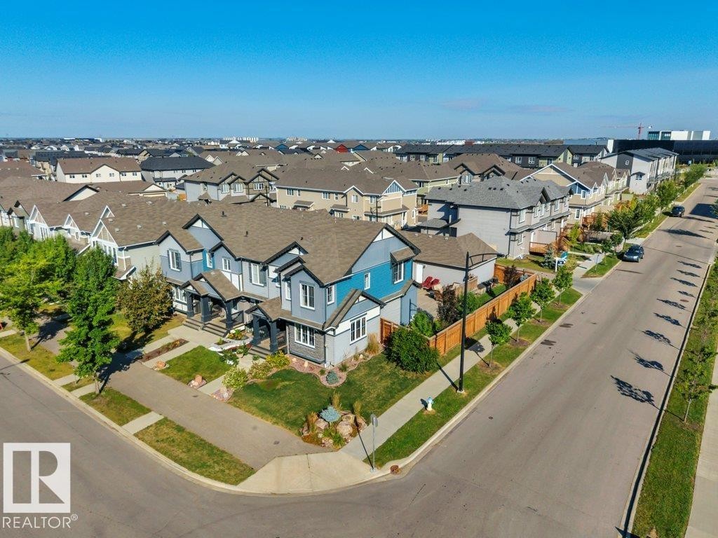 160 Desrochers Gate Sw, Edmonton, AB