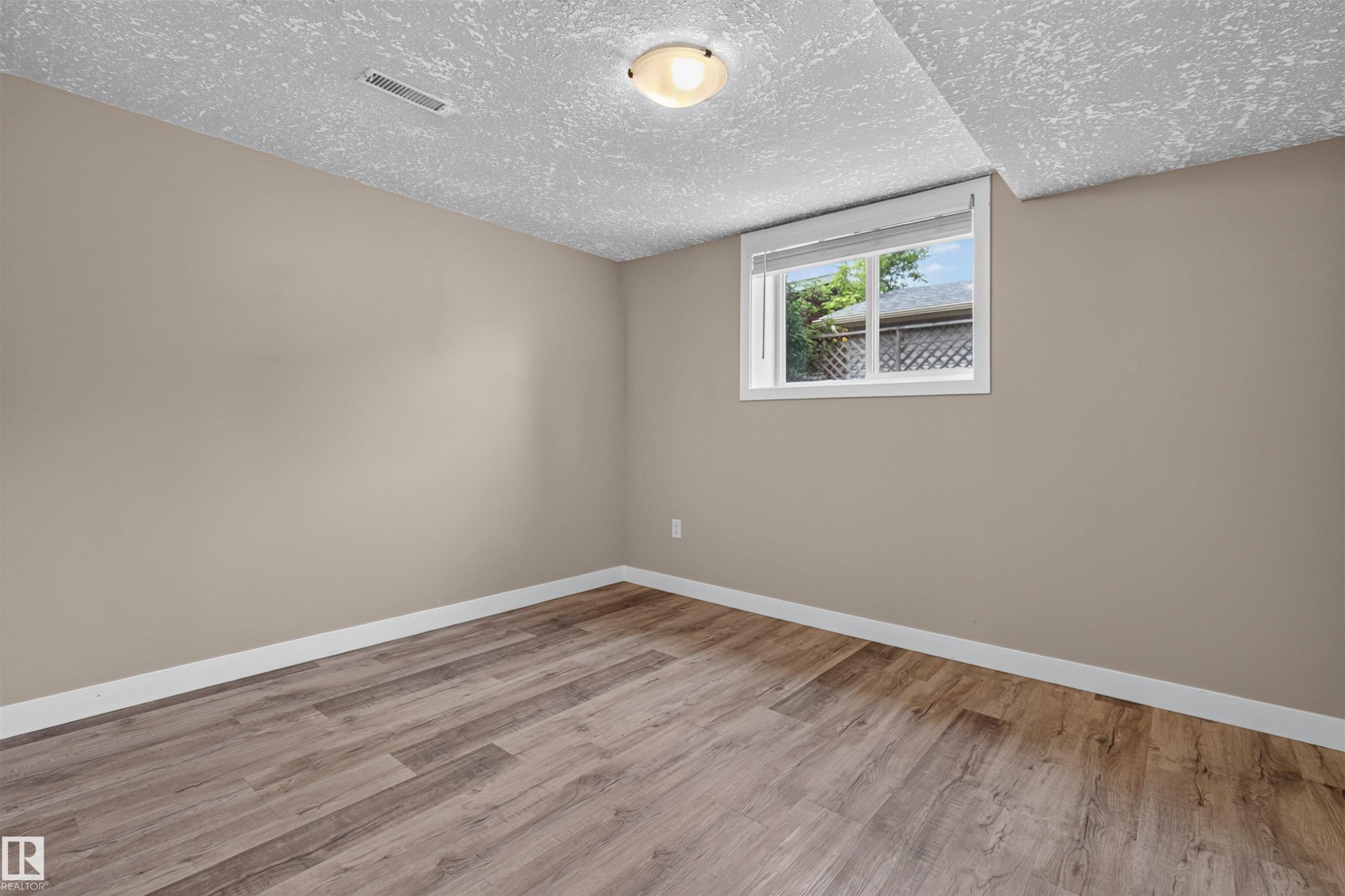3968 55 Street Nw, Edmonton, AB