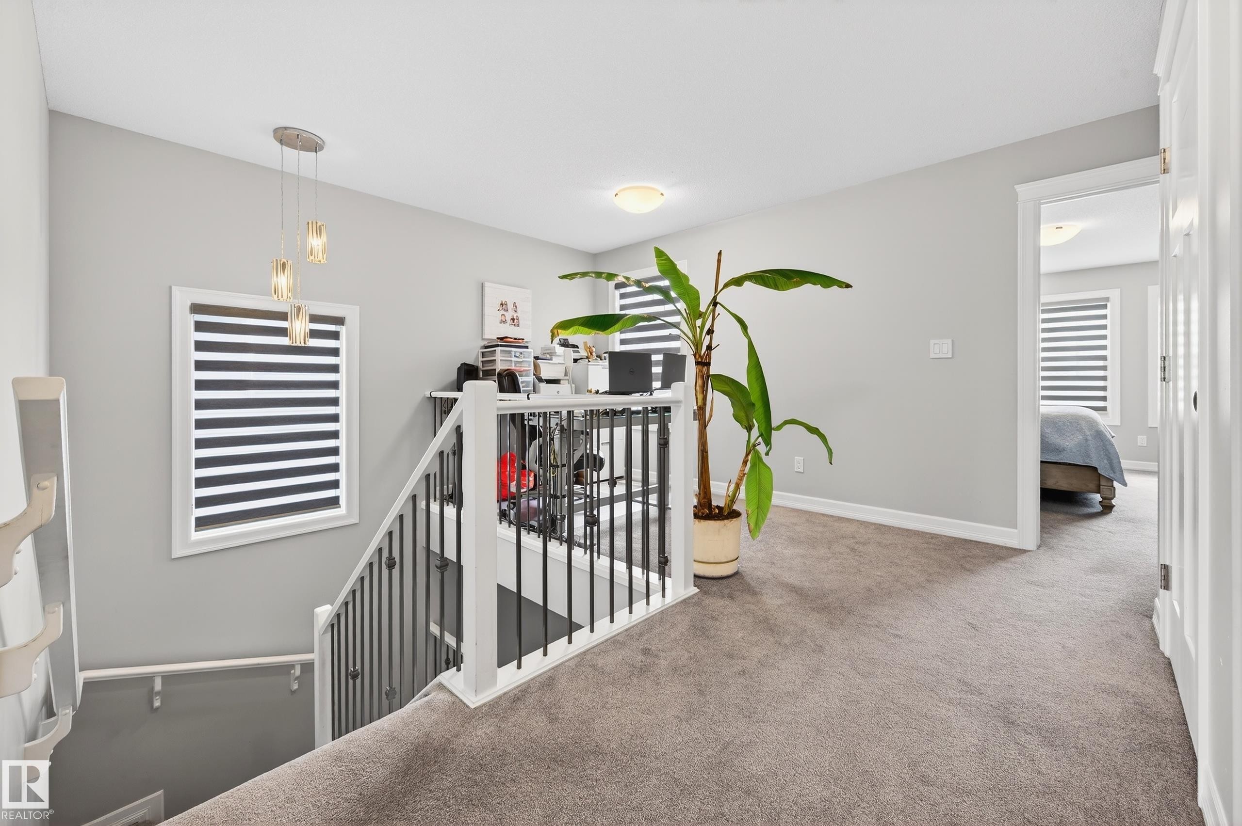 3306 Hilton Crescent Nw, Edmonton, AB - Indoor Photo Showing Other Room