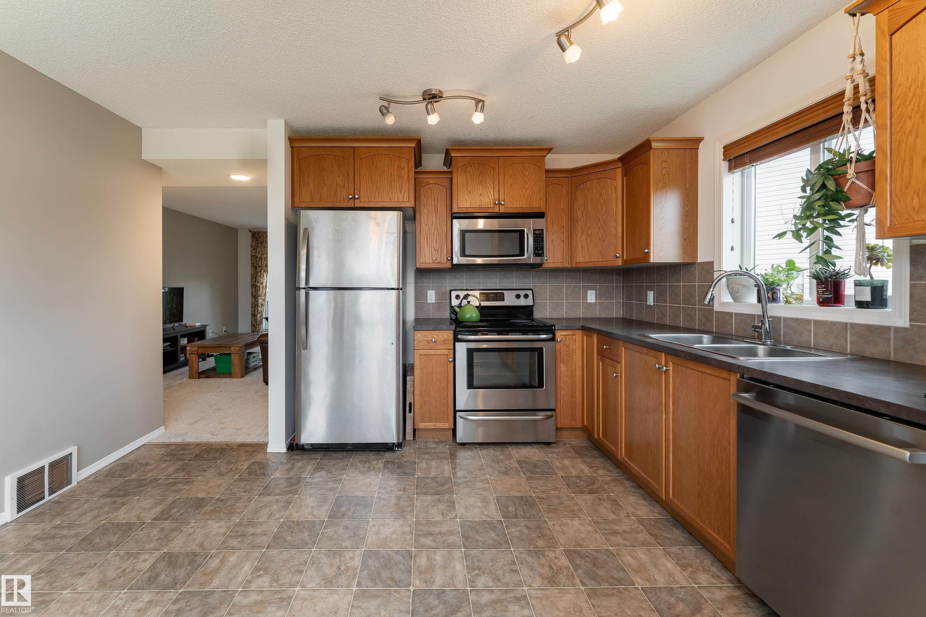 547 Songhurst Way, Leduc, AB
