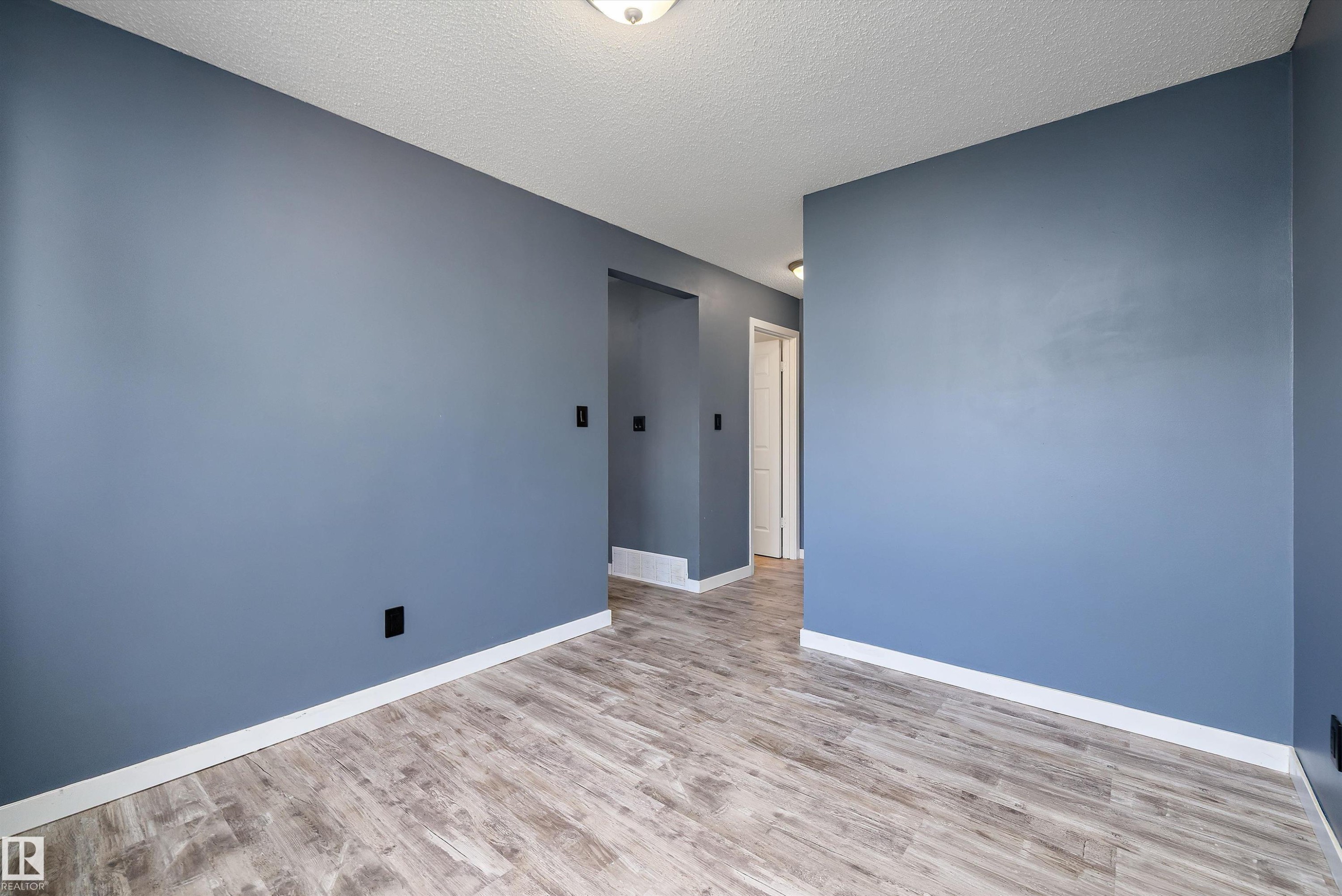 10930 Beaumaris Road Nw, Edmonton, AB