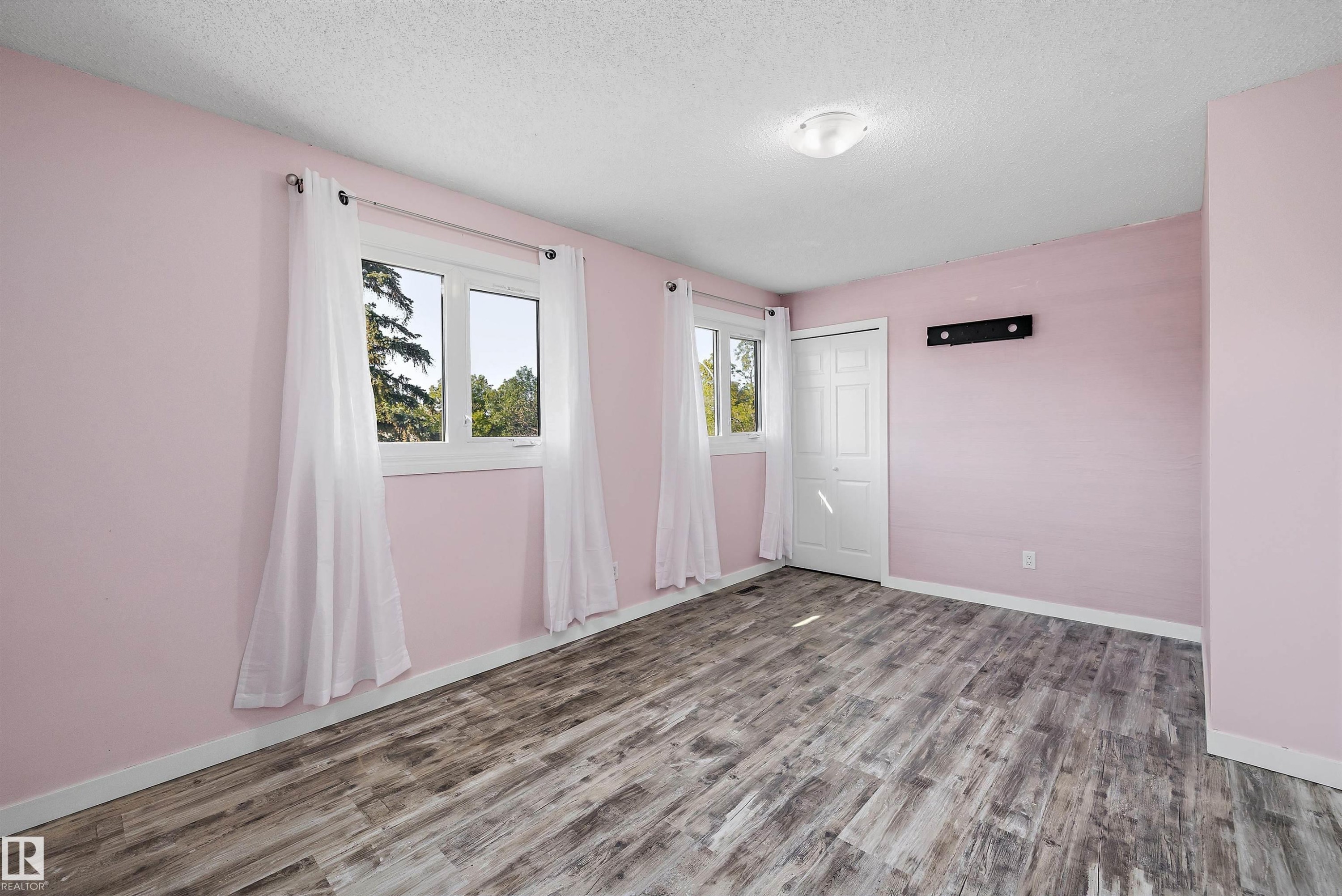 10930 Beaumaris Road Nw, Edmonton, AB