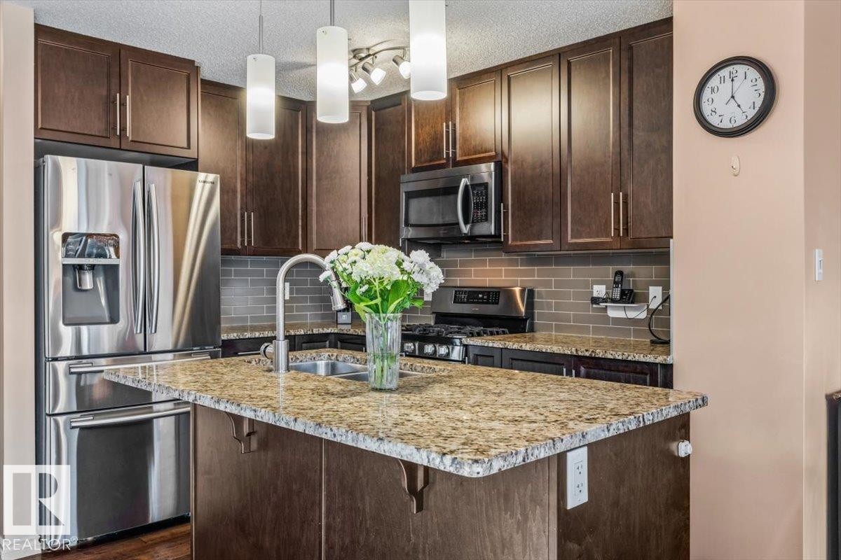 9518 Simpson Court Nw, Edmonton, AB