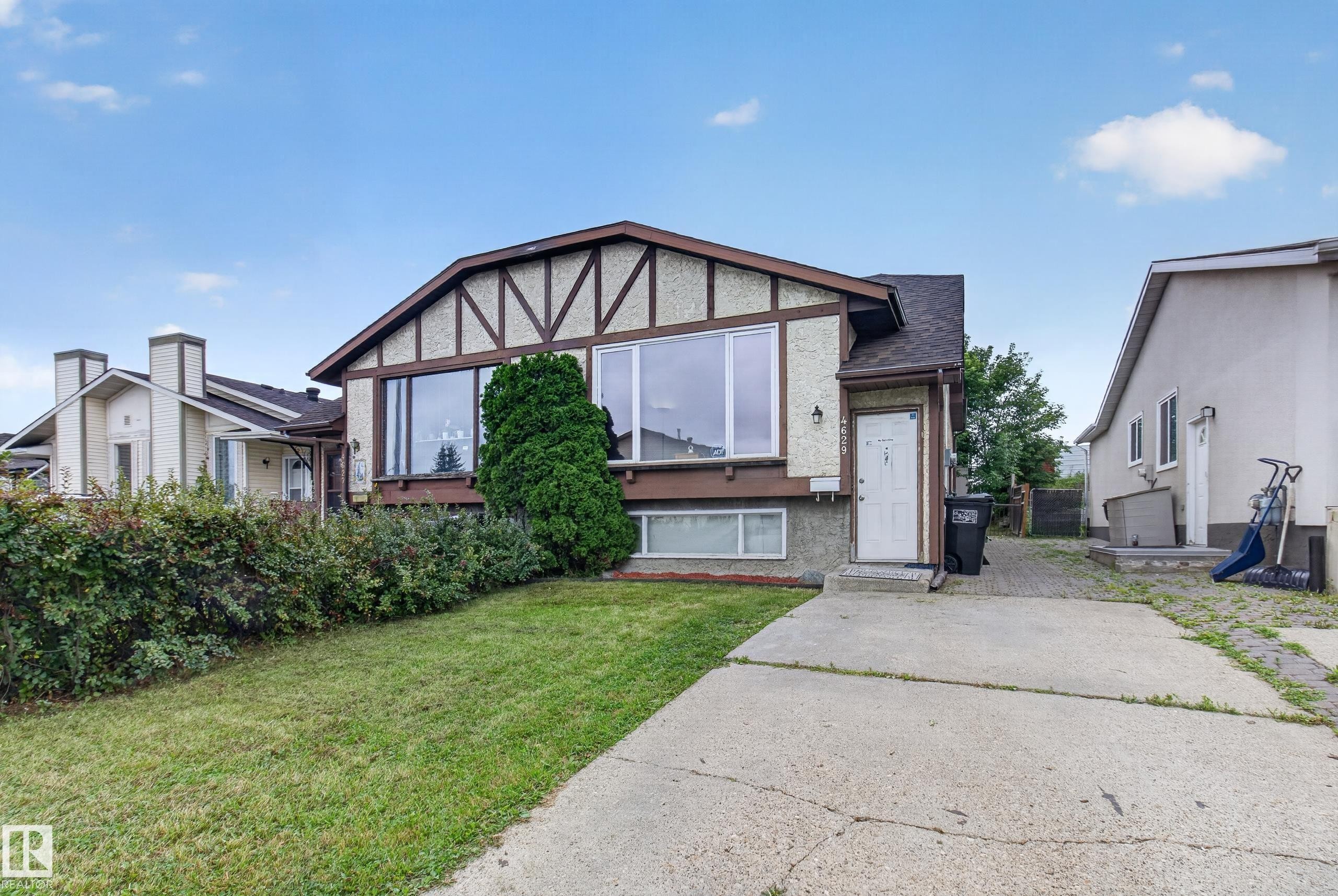 4629 126 Avenue Nw, Edmonton, AB