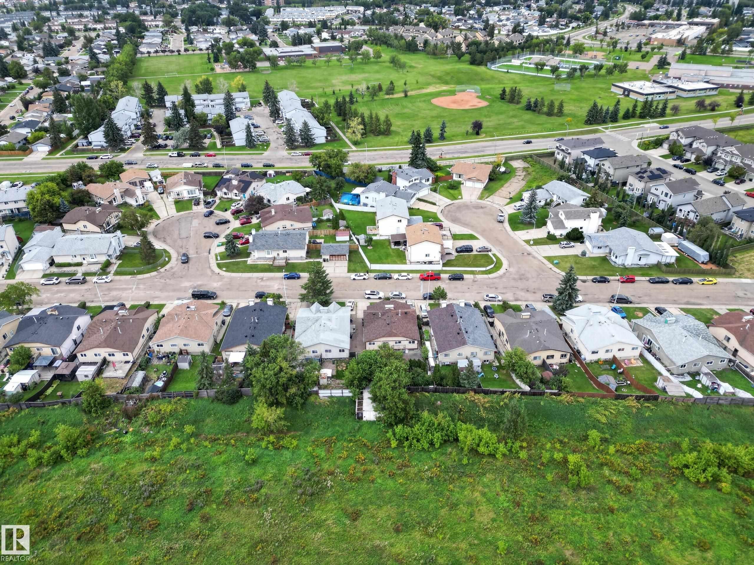 4629 126 Avenue Nw, Edmonton, AB