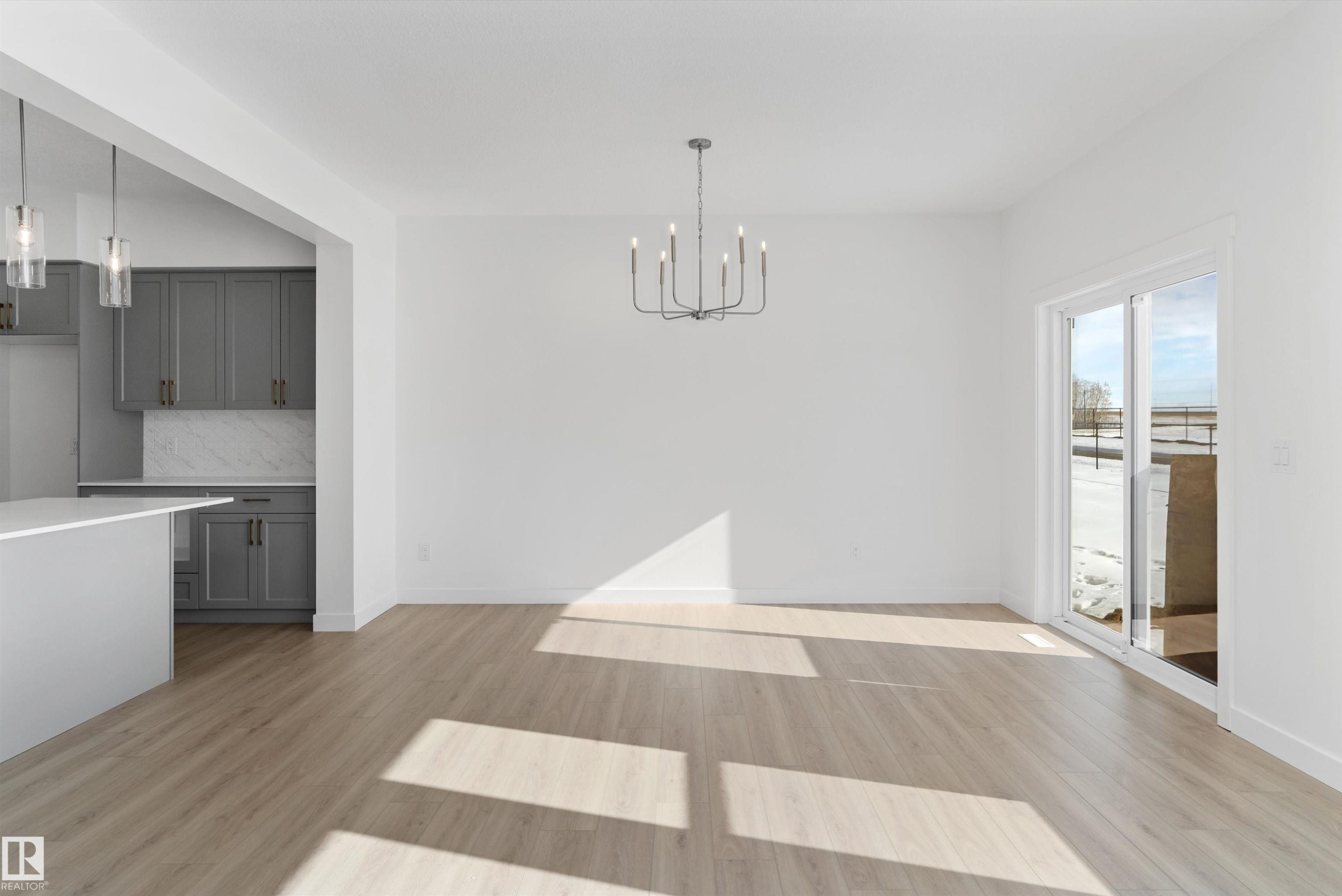 939 18 Avenue Nw, Edmonton, AB