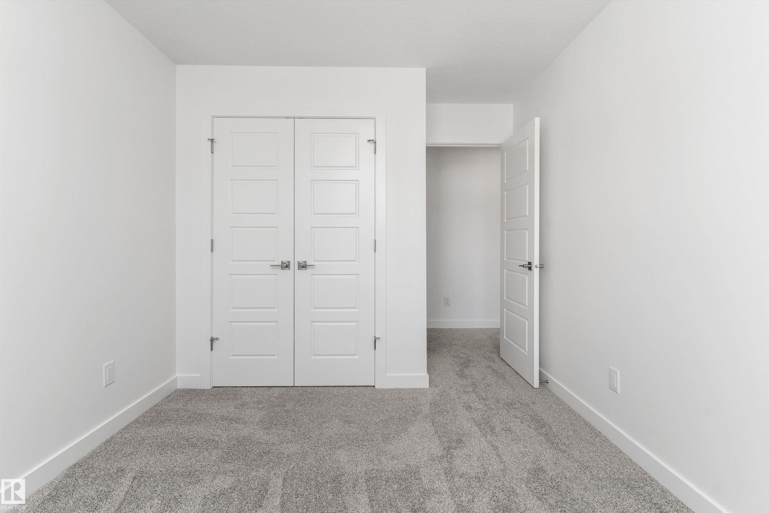 939 18 Avenue Nw, Edmonton, AB