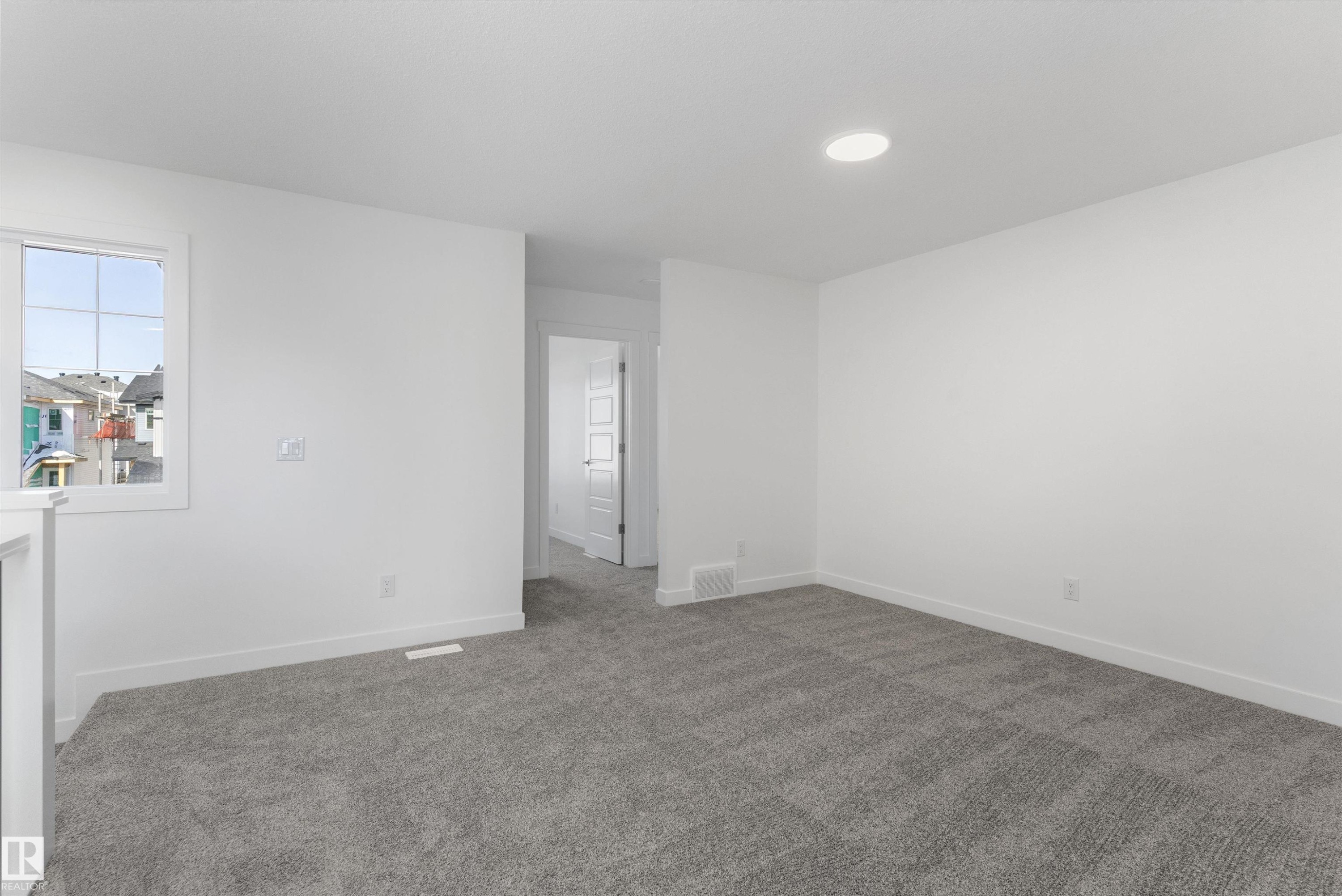 939 18 Avenue Nw, Edmonton, AB