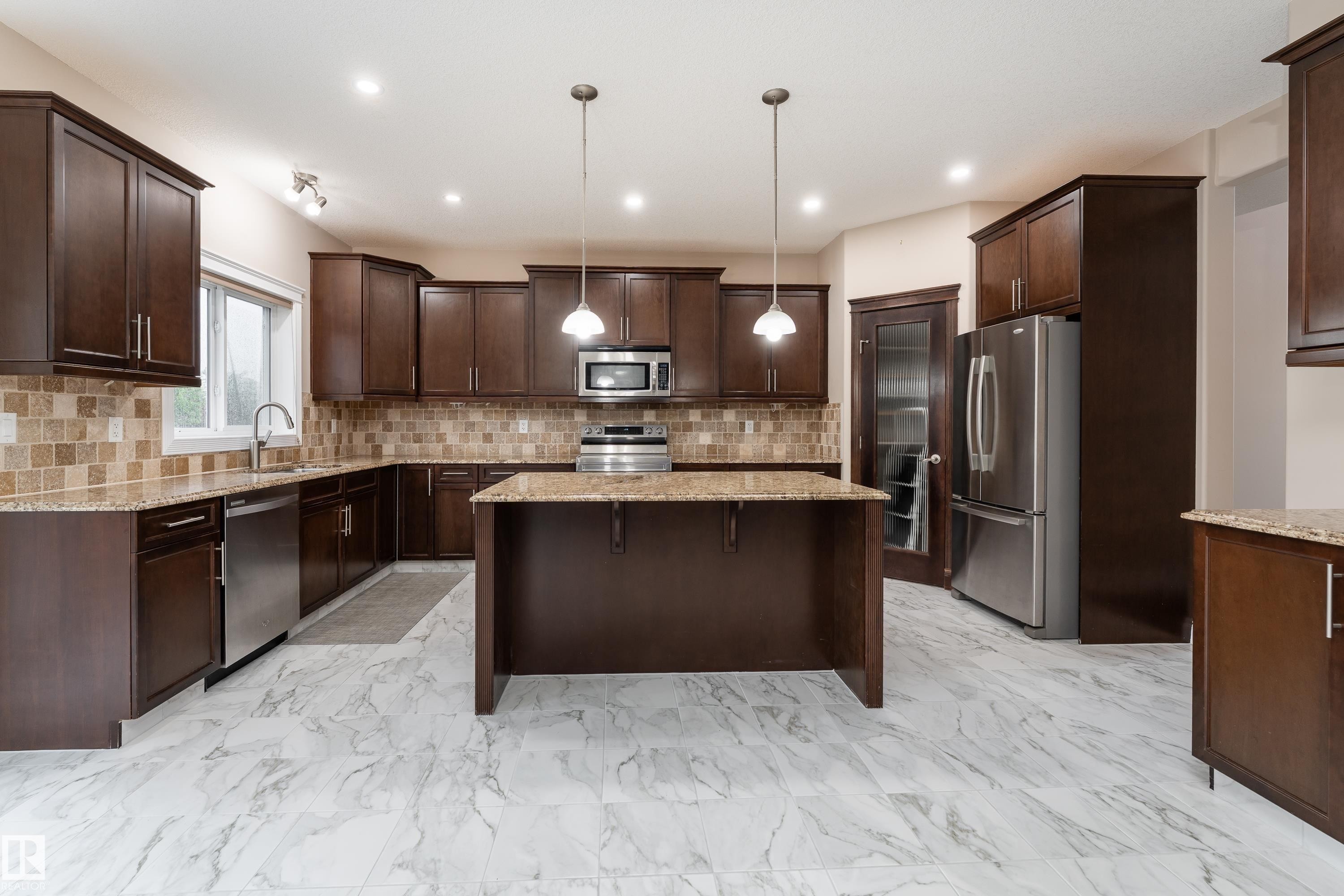 13408 162 Avenue Nw, Edmonton, AB