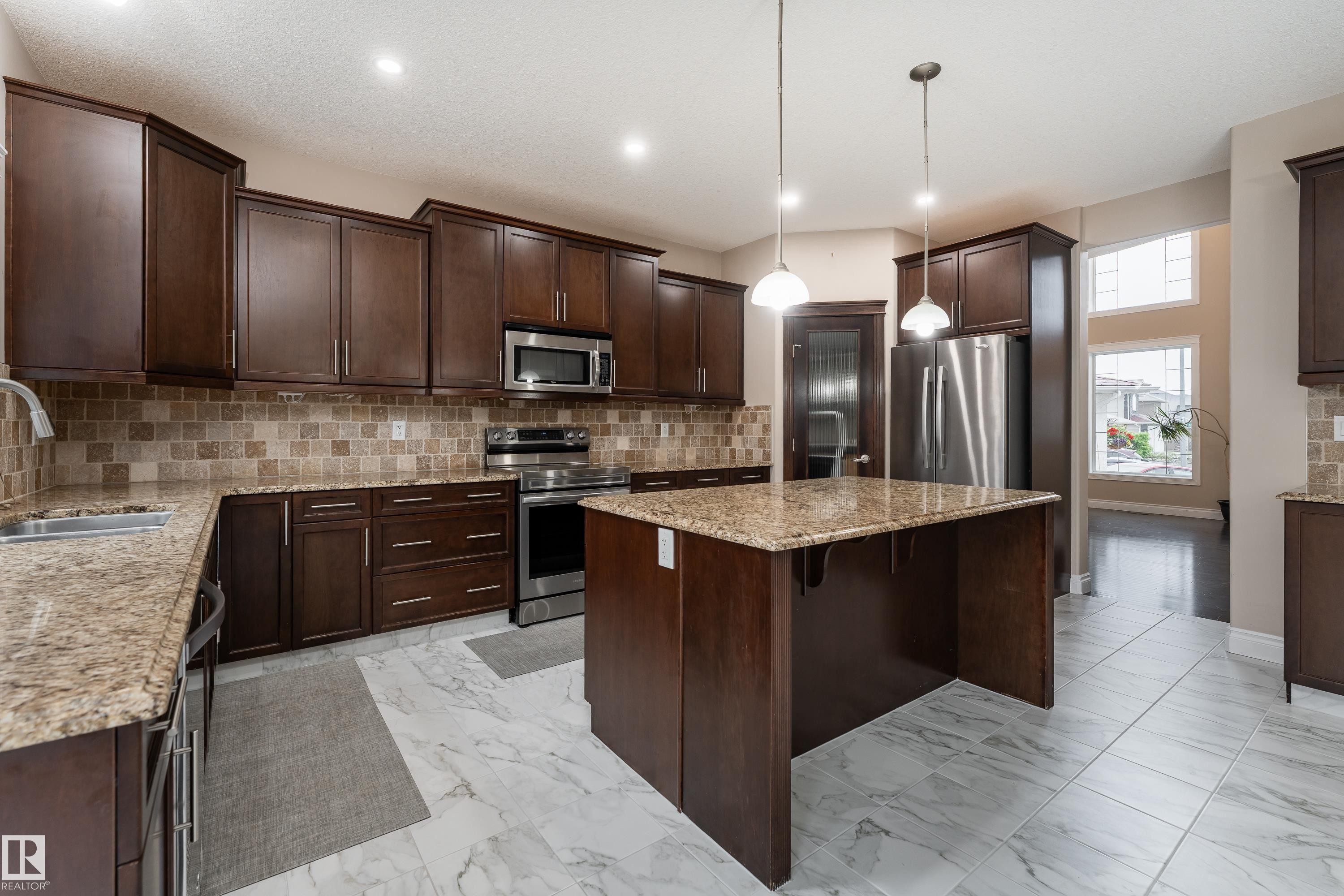 13408 162 Avenue Nw, Edmonton, AB
