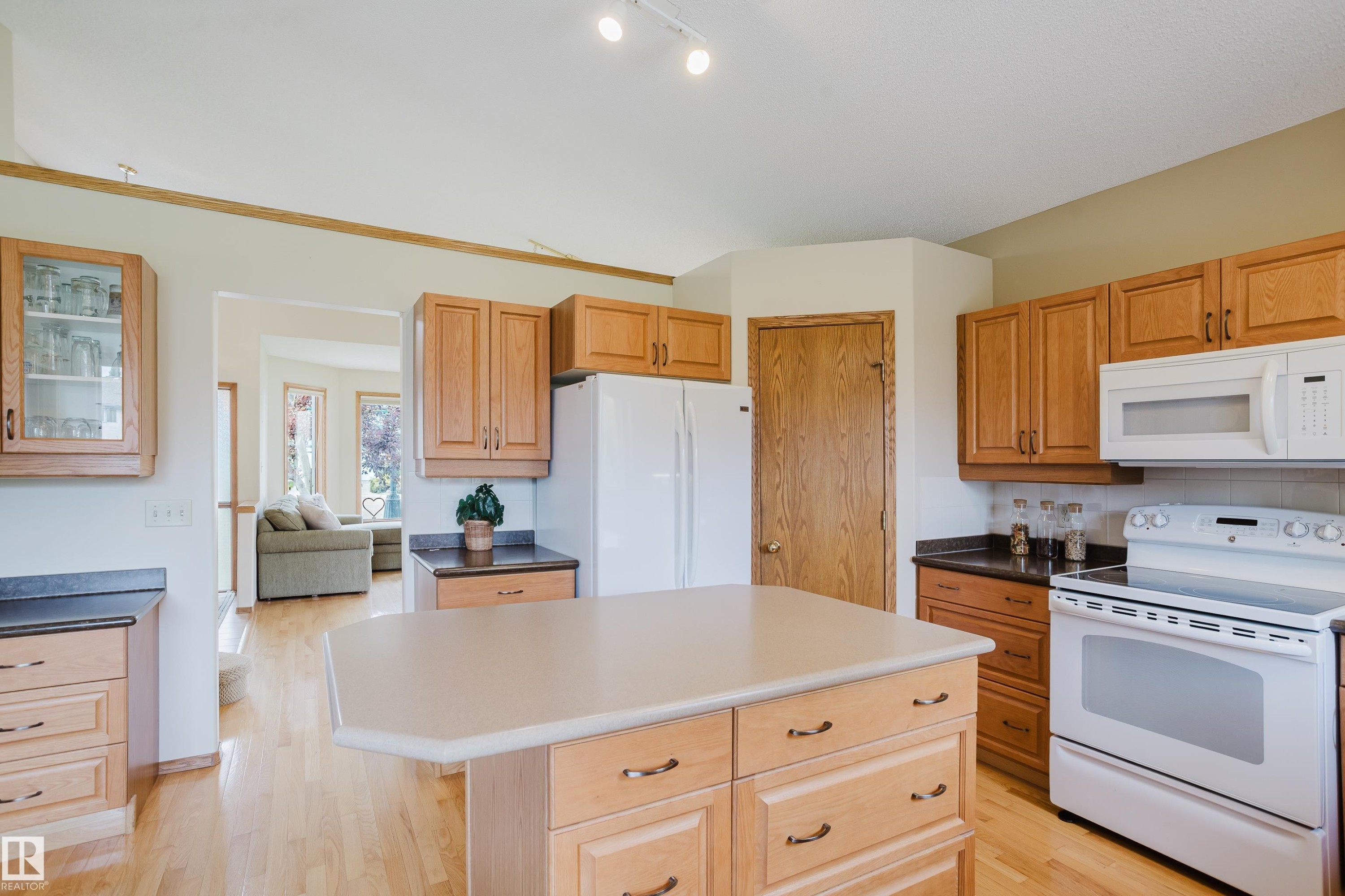 160 Phillips Row Nw, Edmonton, AB