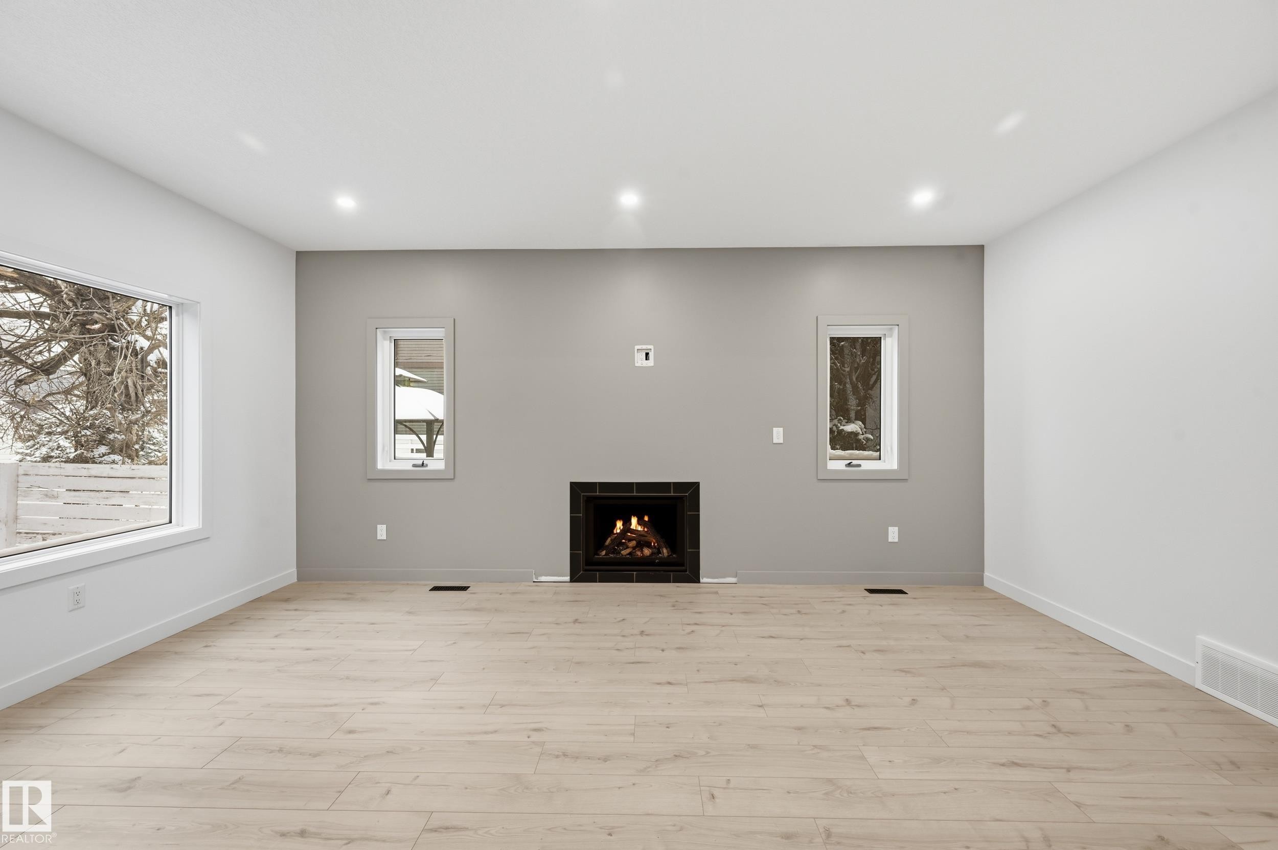 11121 51 Street Nw, Edmonton, AB