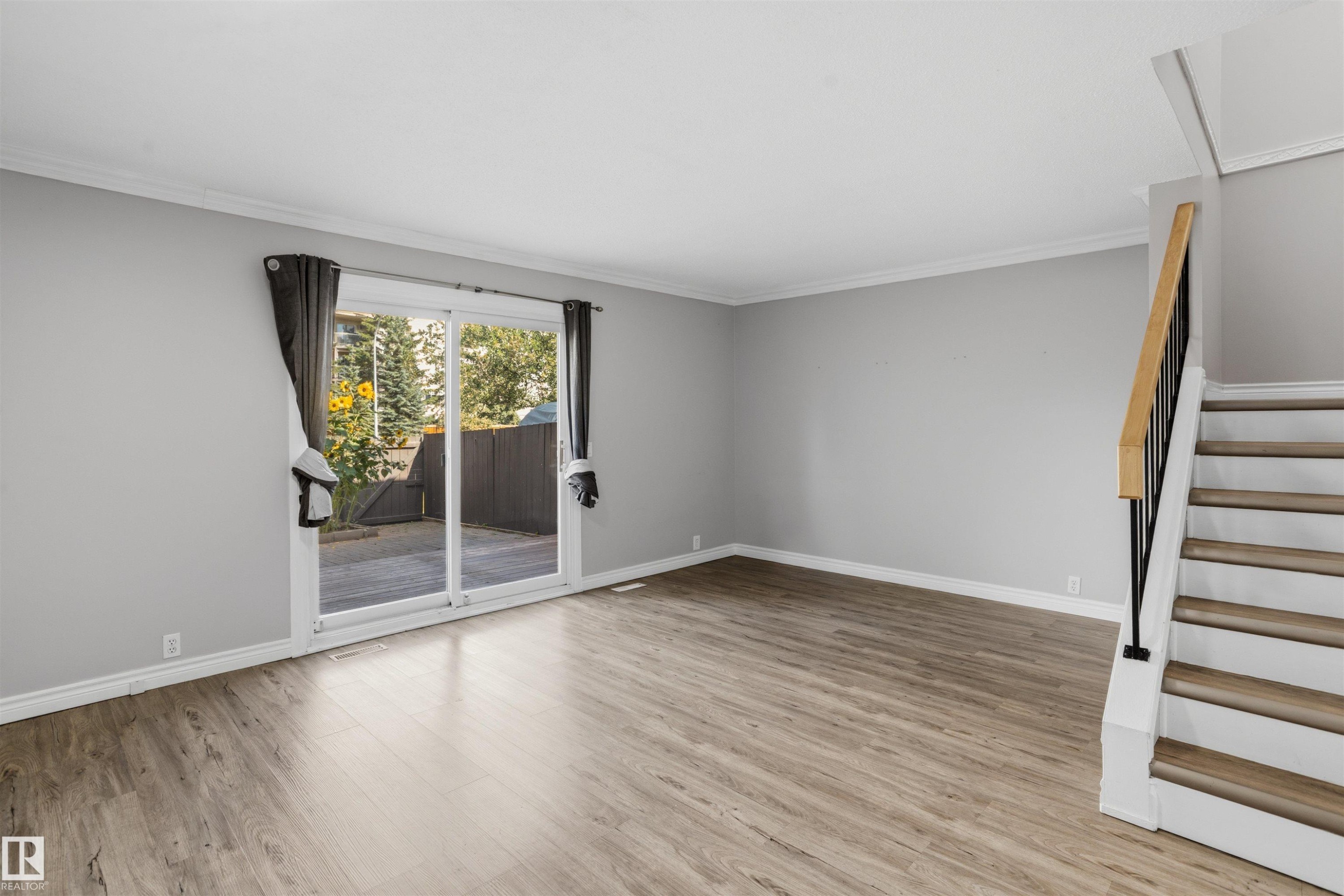 18124 93 Avenue Nw, Edmonton, AB