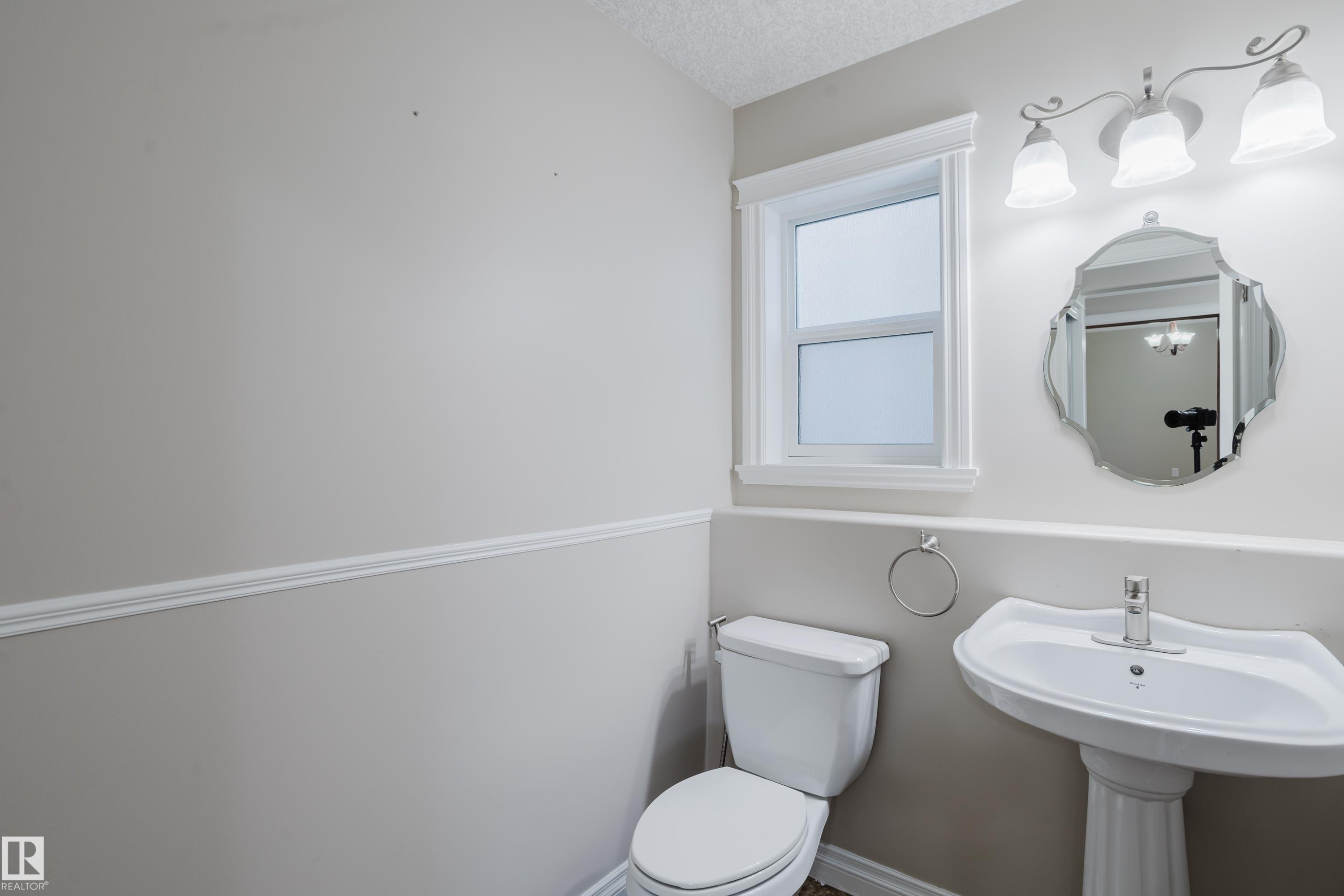 11616 174 Avenue Nw, Edmonton, AB