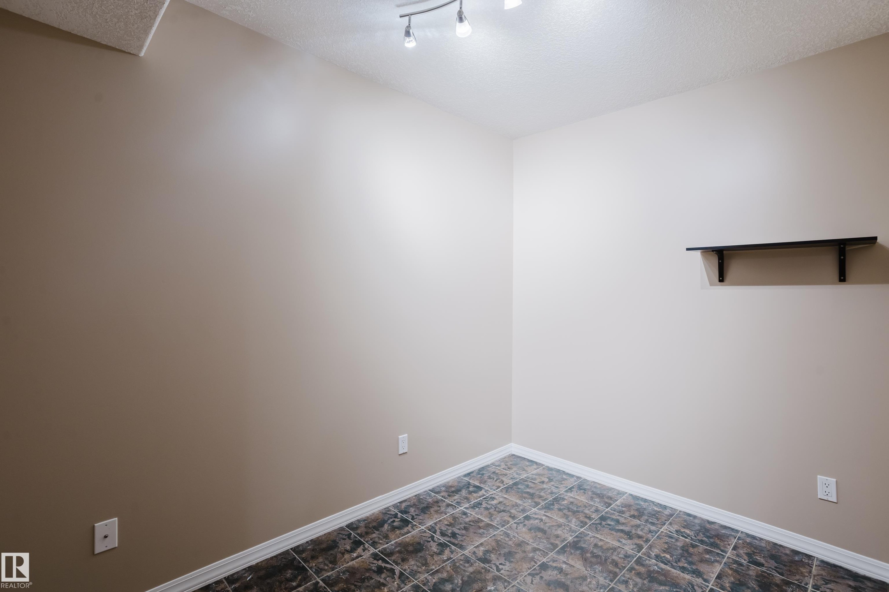 11616 174 Avenue Nw, Edmonton, AB