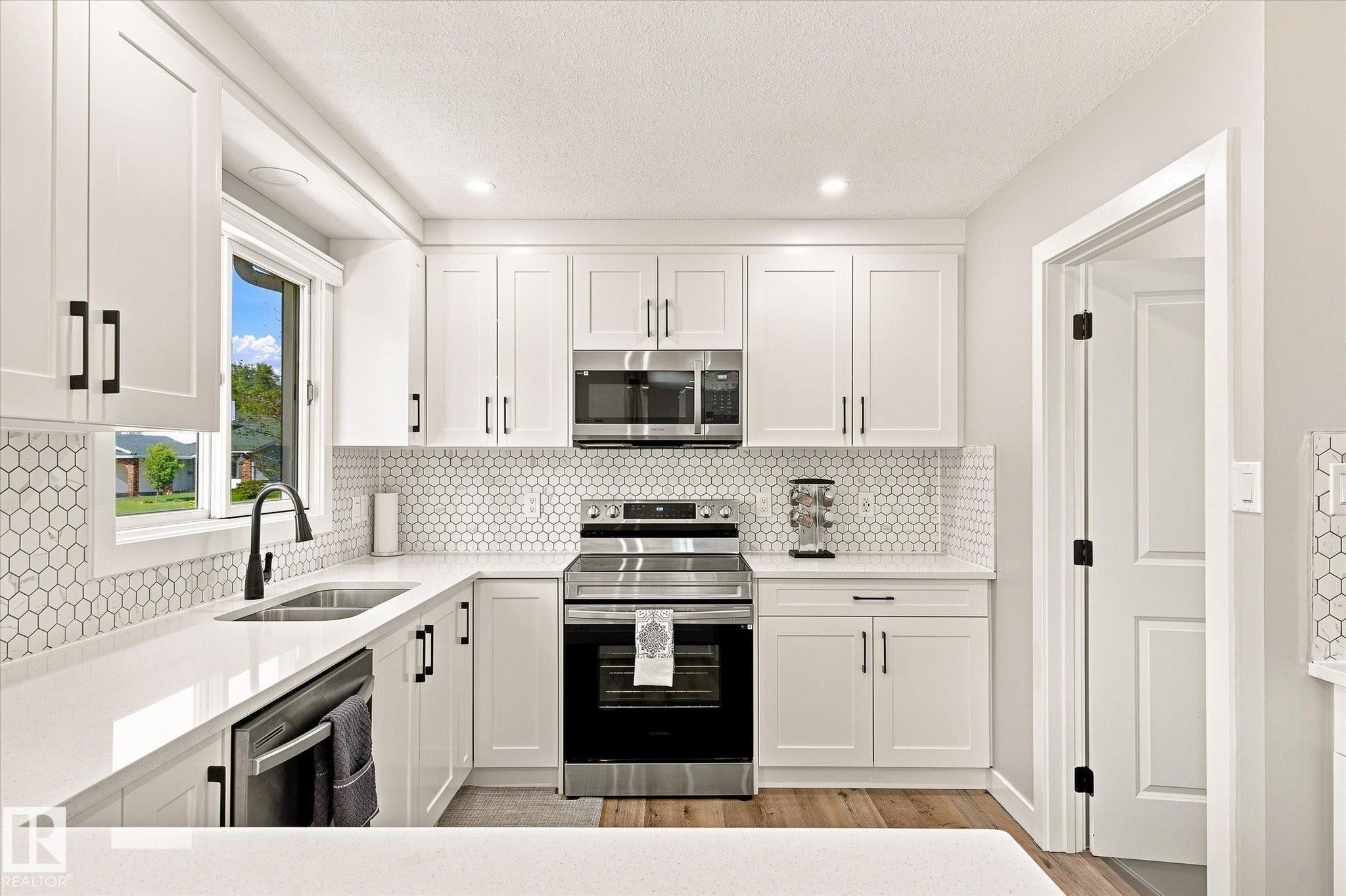 4235 147 Street Nw, Edmonton, AB