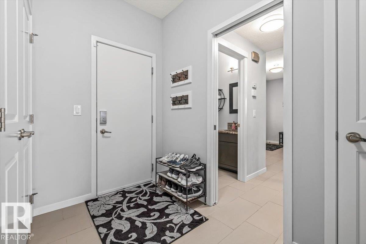 1021 Coopers Hawk Link Nw, Edmonton, AB