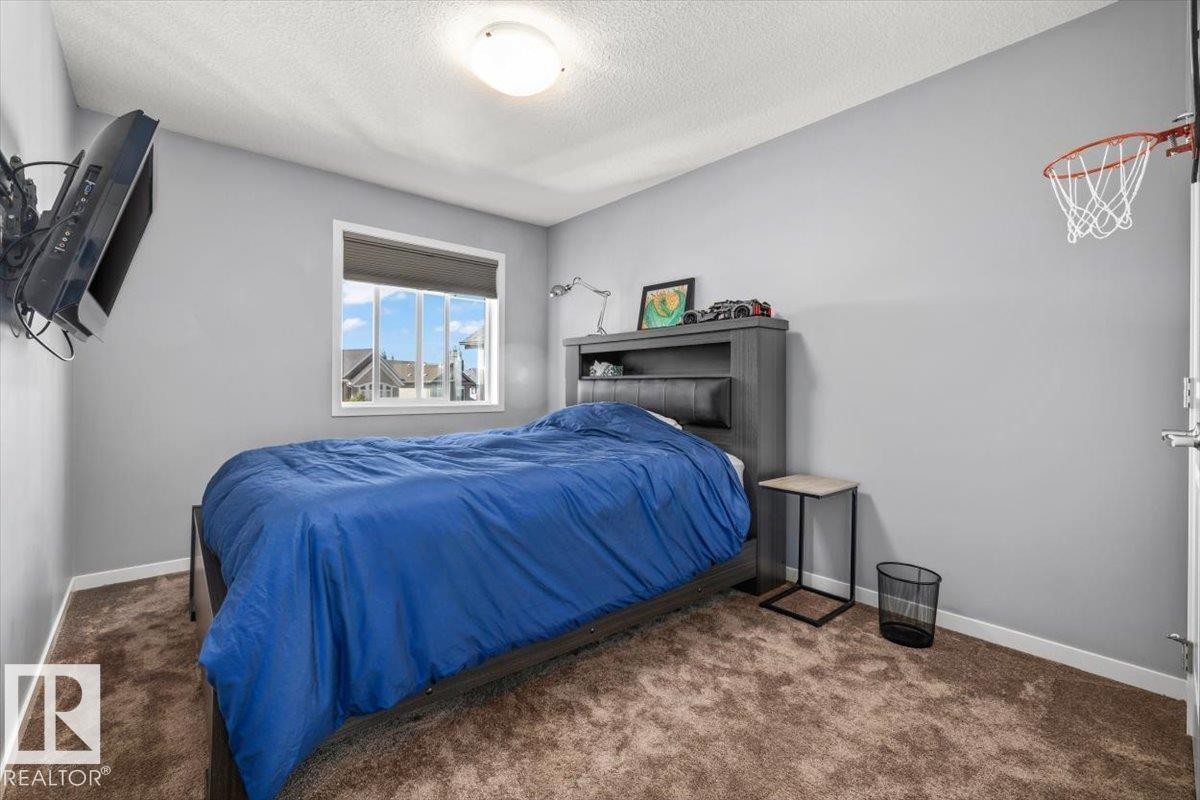 1021 Coopers Hawk Link Nw, Edmonton, AB