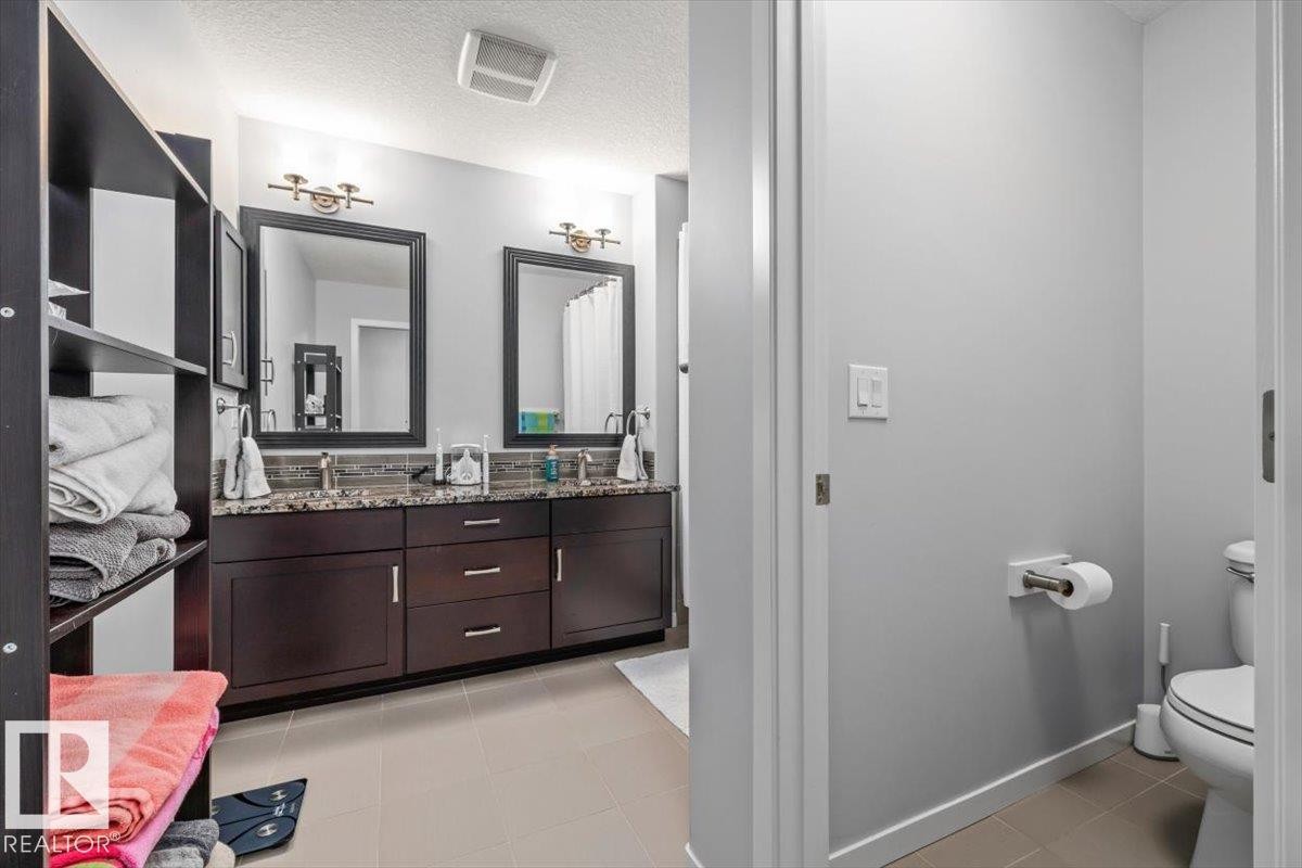 1021 Coopers Hawk Link Nw, Edmonton, AB