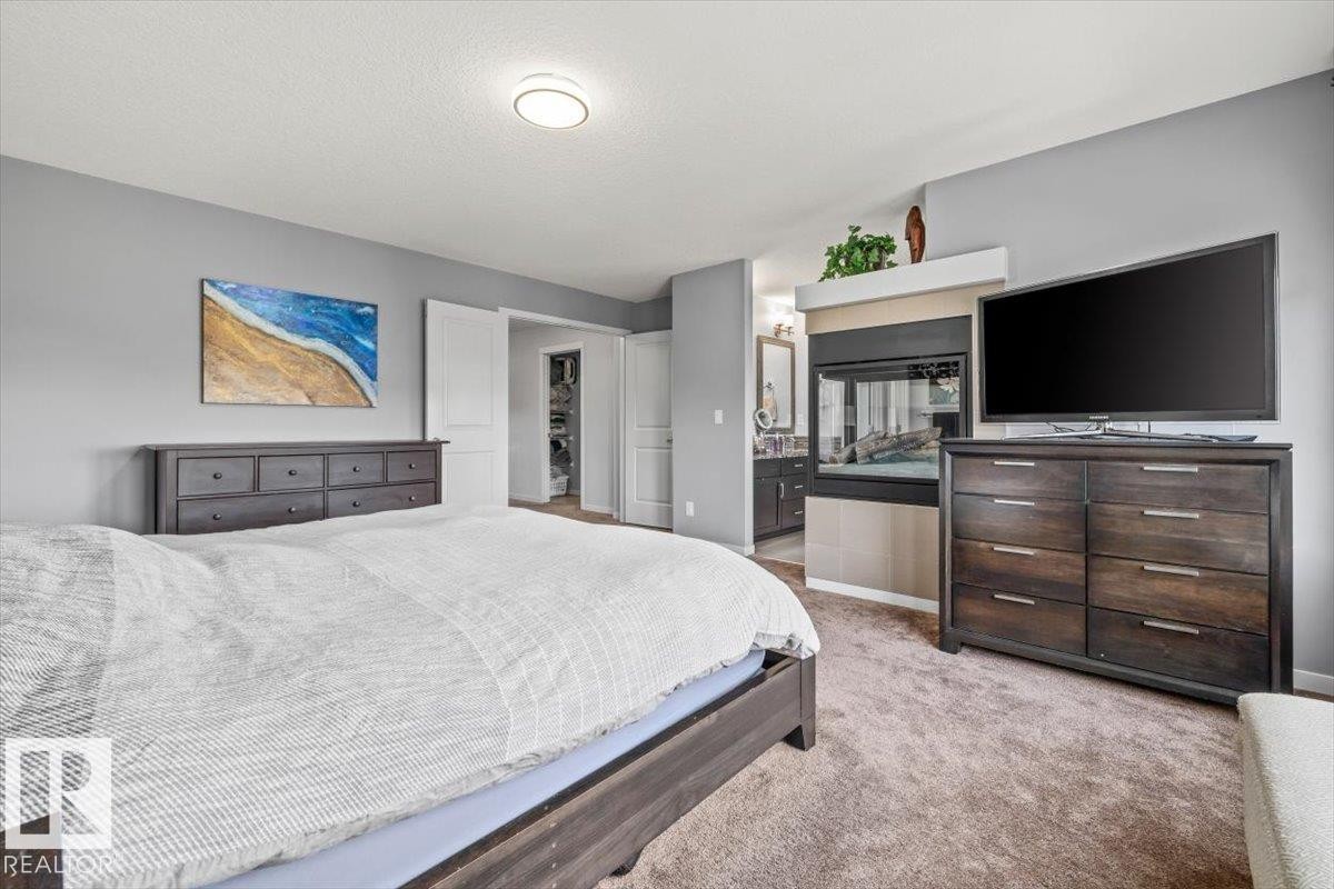1021 Coopers Hawk Link Nw, Edmonton, AB