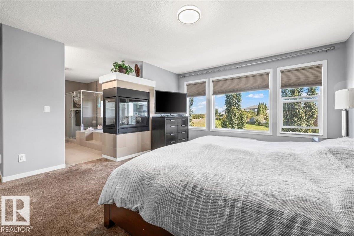 1021 Coopers Hawk Link Nw, Edmonton, AB