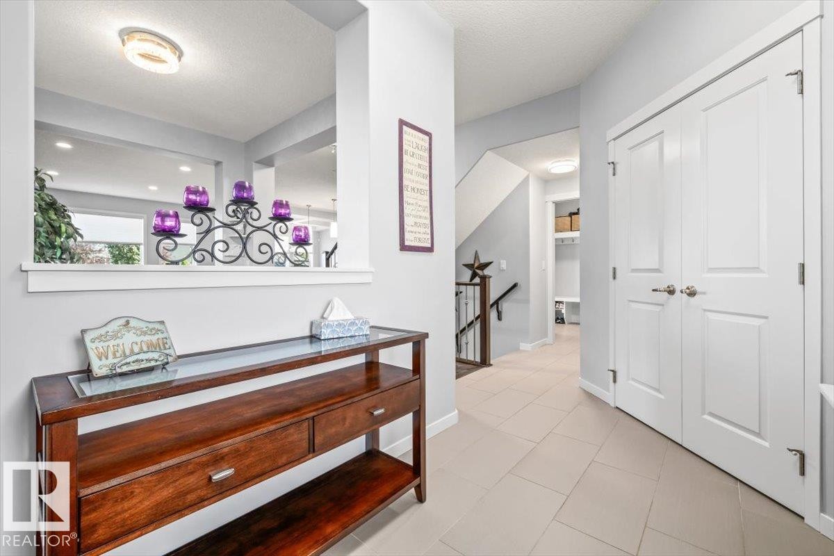 1021 Coopers Hawk Link Nw, Edmonton, AB