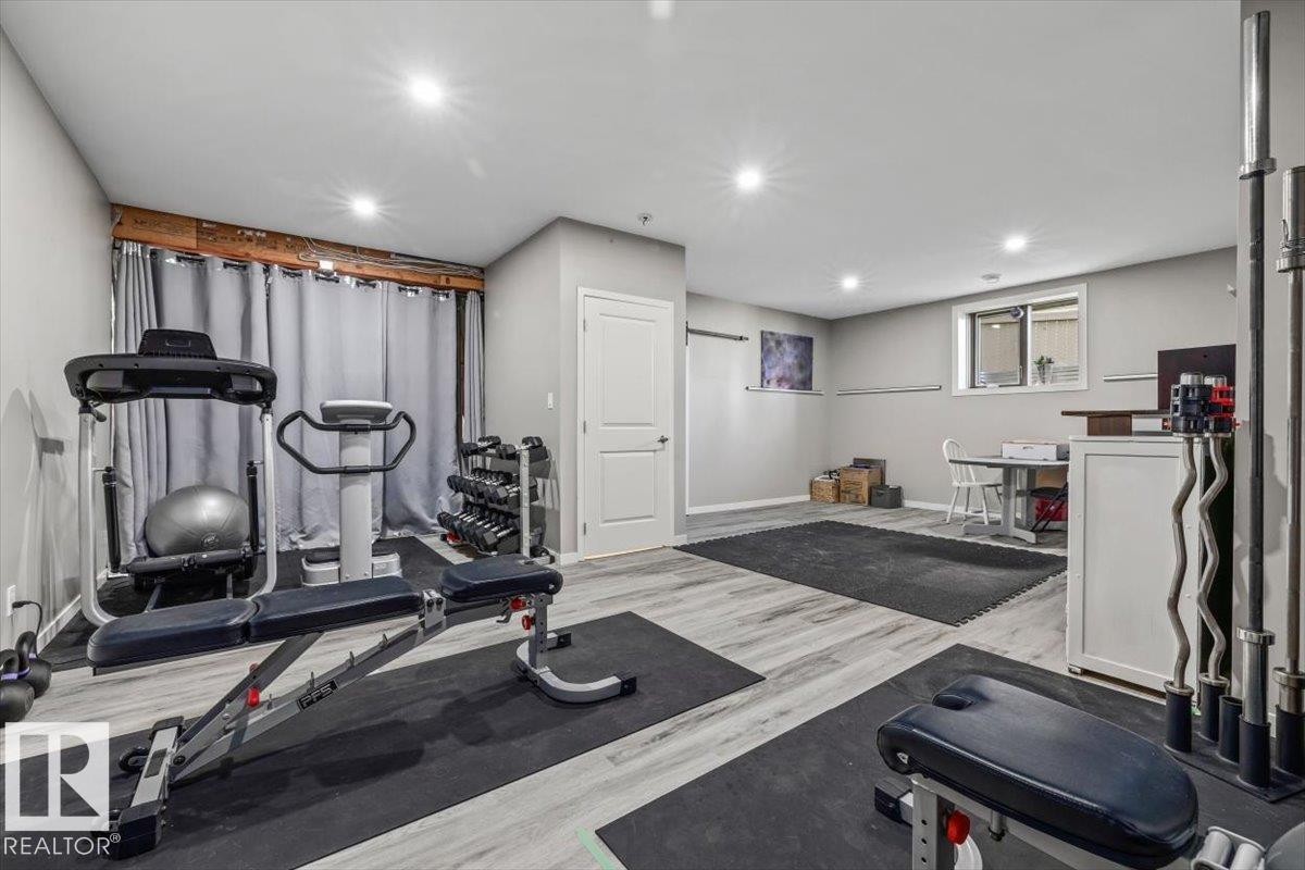 1021 Coopers Hawk Link Nw, Edmonton, AB