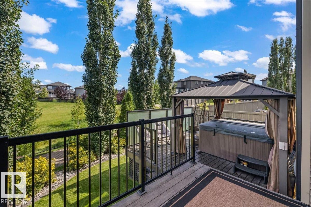 1021 Coopers Hawk Link Nw, Edmonton, AB