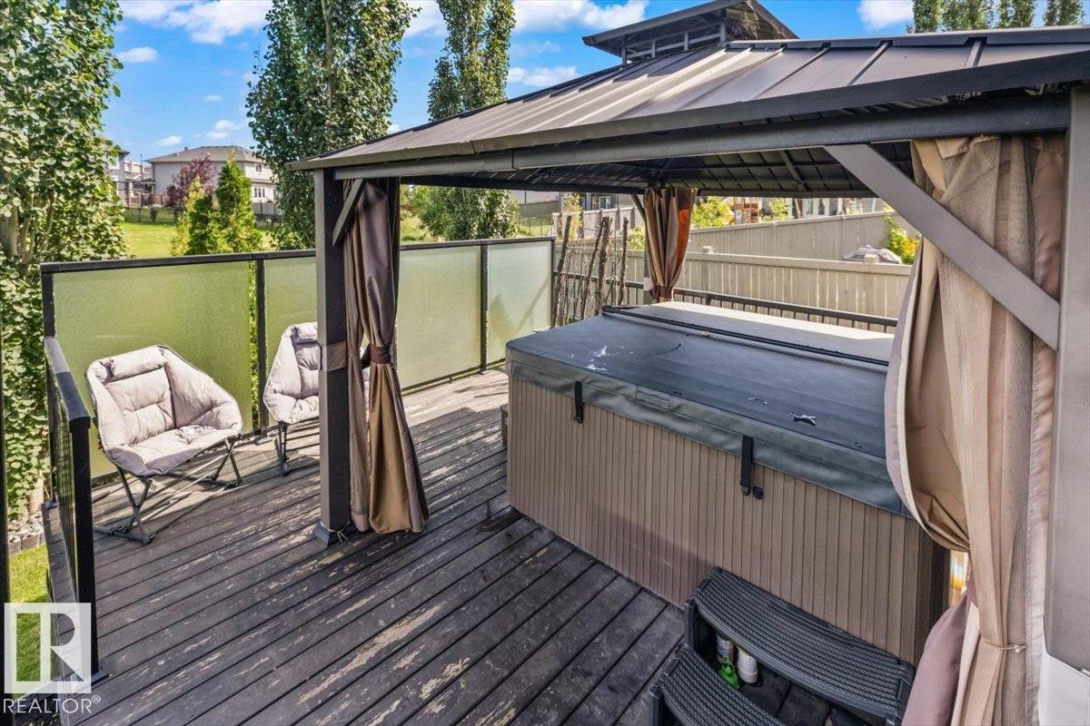 1021 Coopers Hawk Link Nw, Edmonton, AB