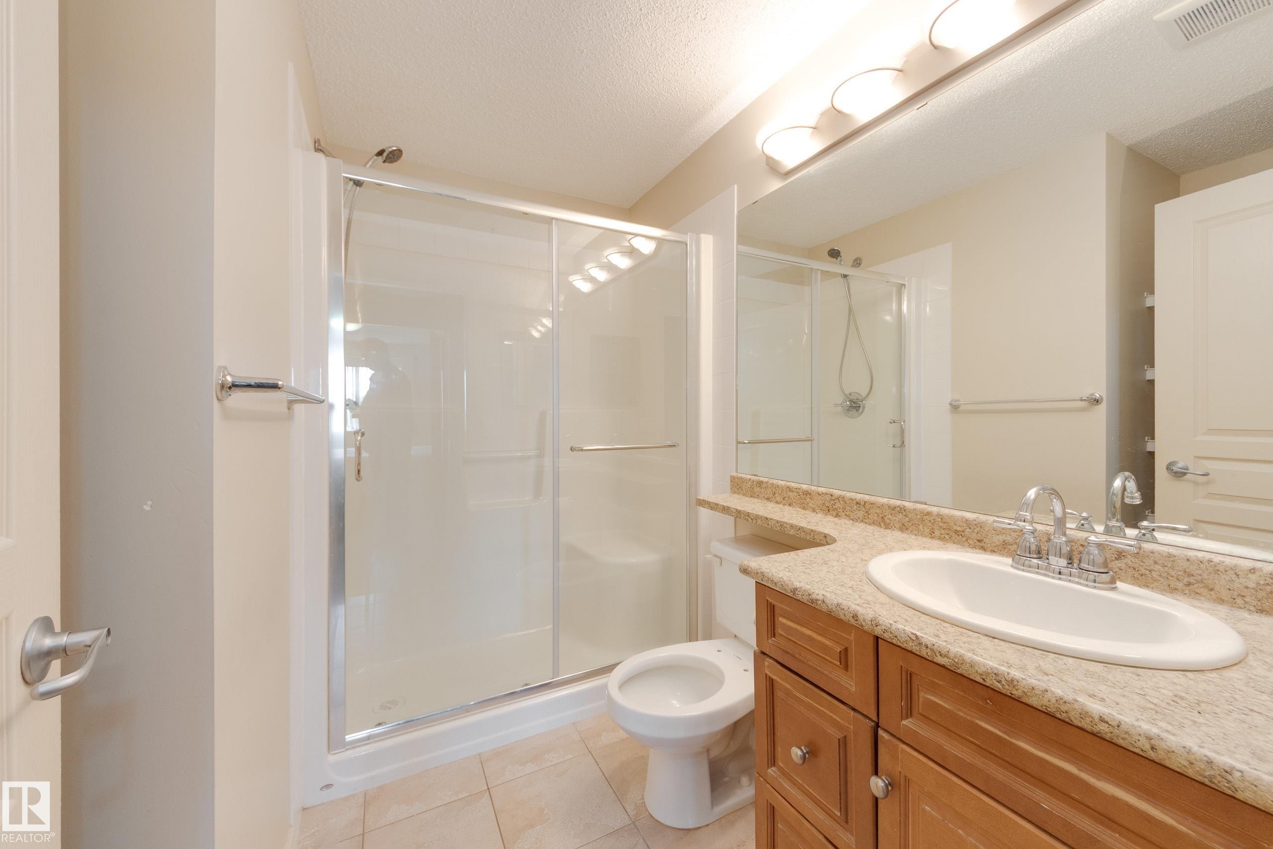 #225 2436 Guardian Rd Nw, Edmonton, AB