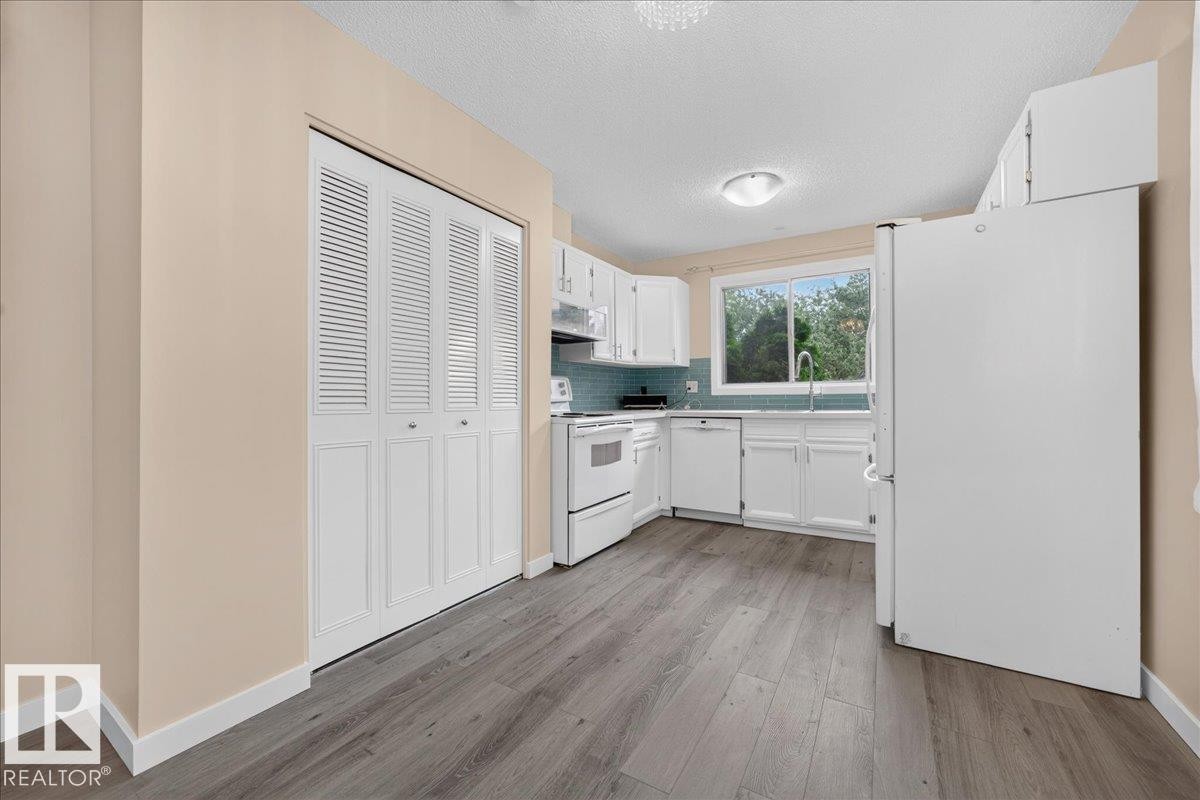 6703 32 Avenue Nw, Edmonton, AB