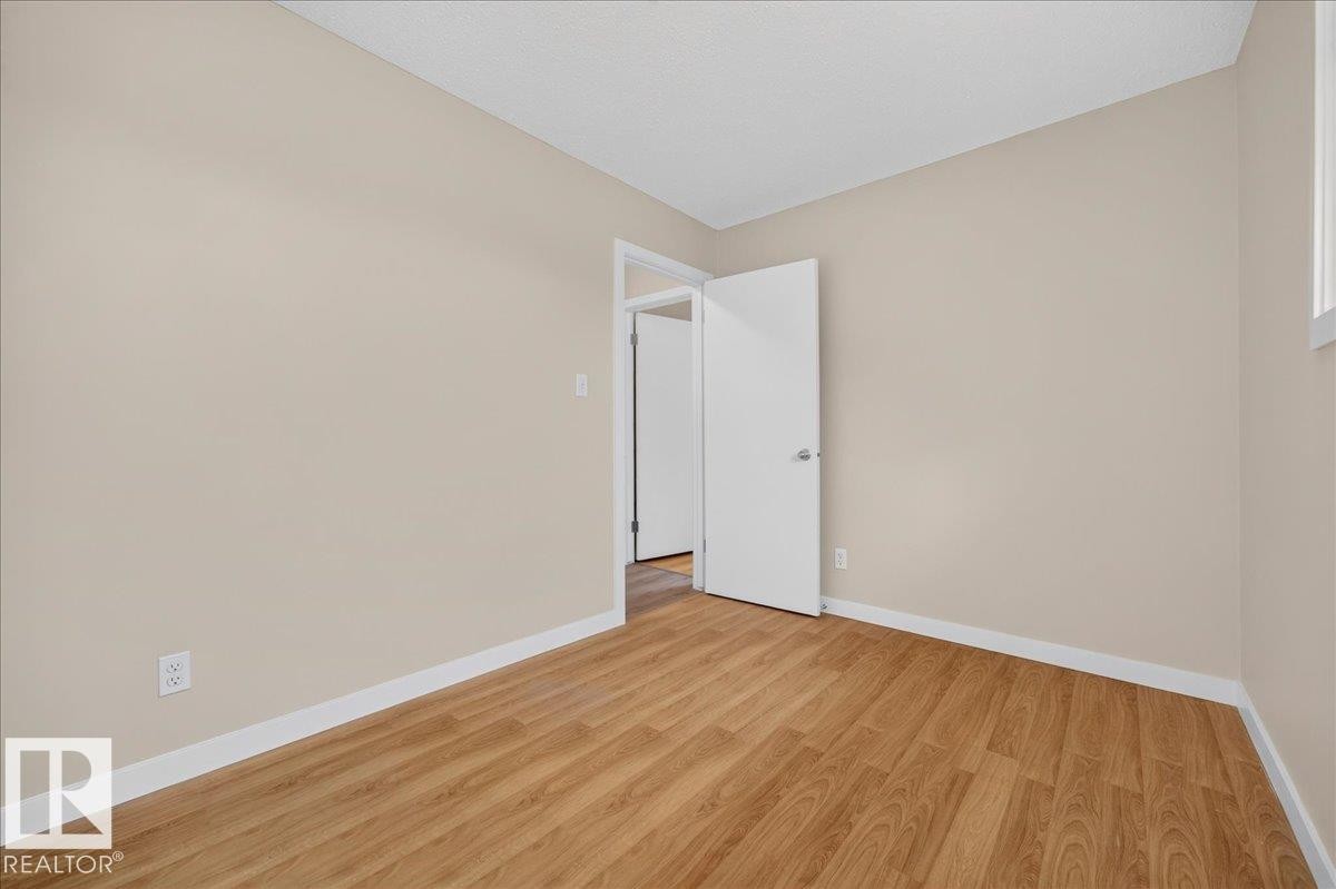 6703 32 Avenue Nw, Edmonton, AB