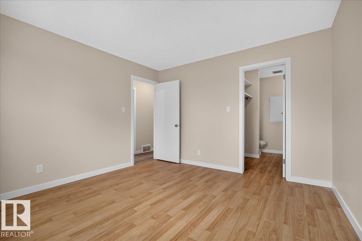 6703 32 Avenue Nw, Edmonton, AB