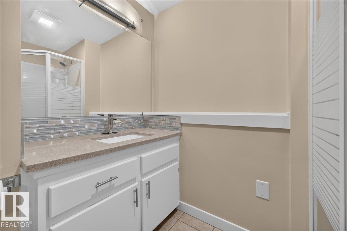6703 32 Avenue Nw, Edmonton, AB