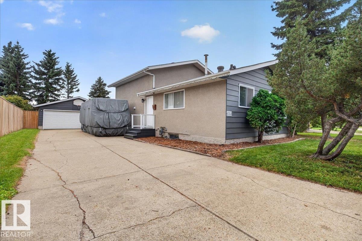6703 32 Avenue Nw, Edmonton, AB