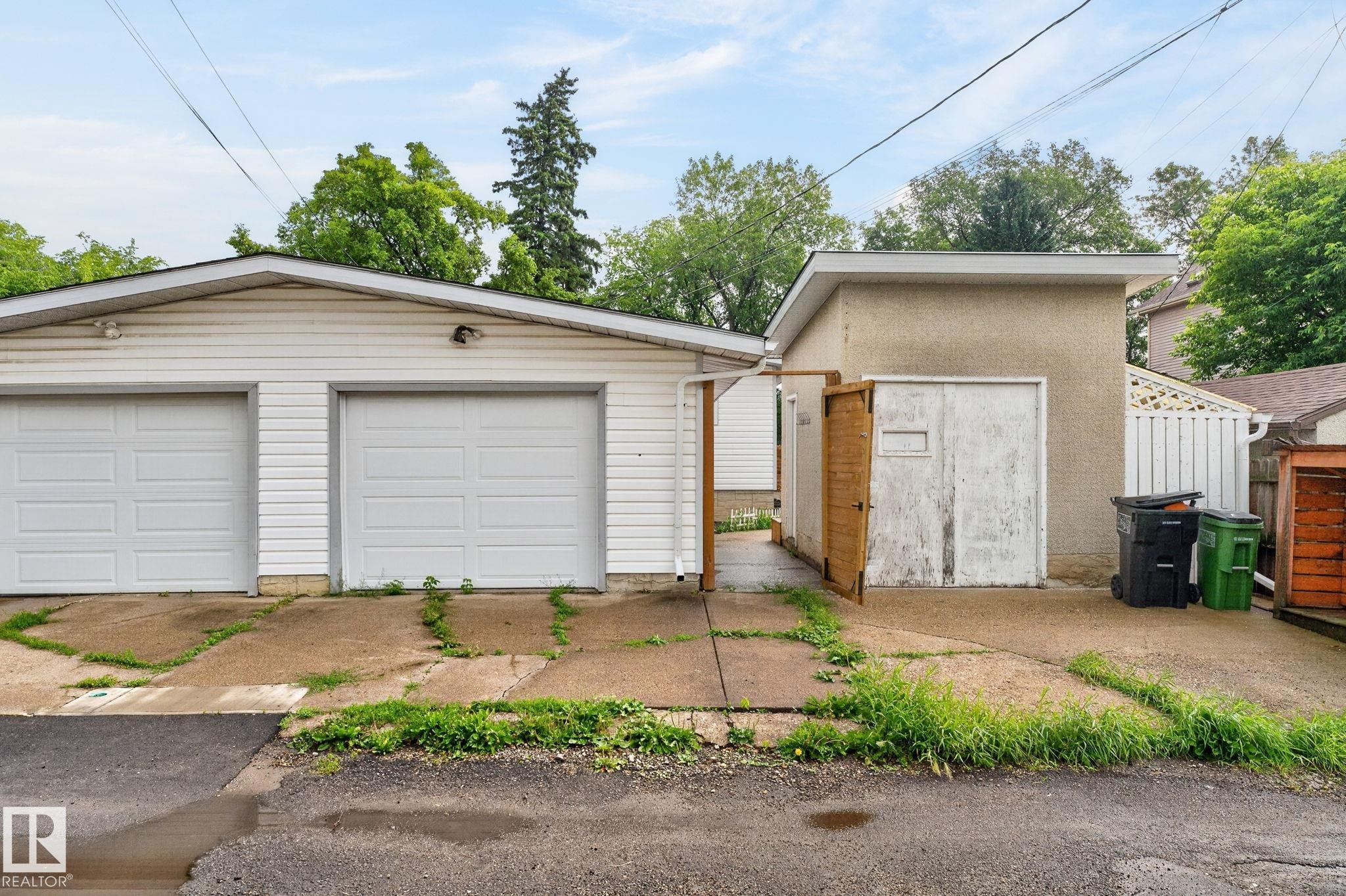 9258 91 Street Nw, Edmonton, AB - Outdoor With Exterior
